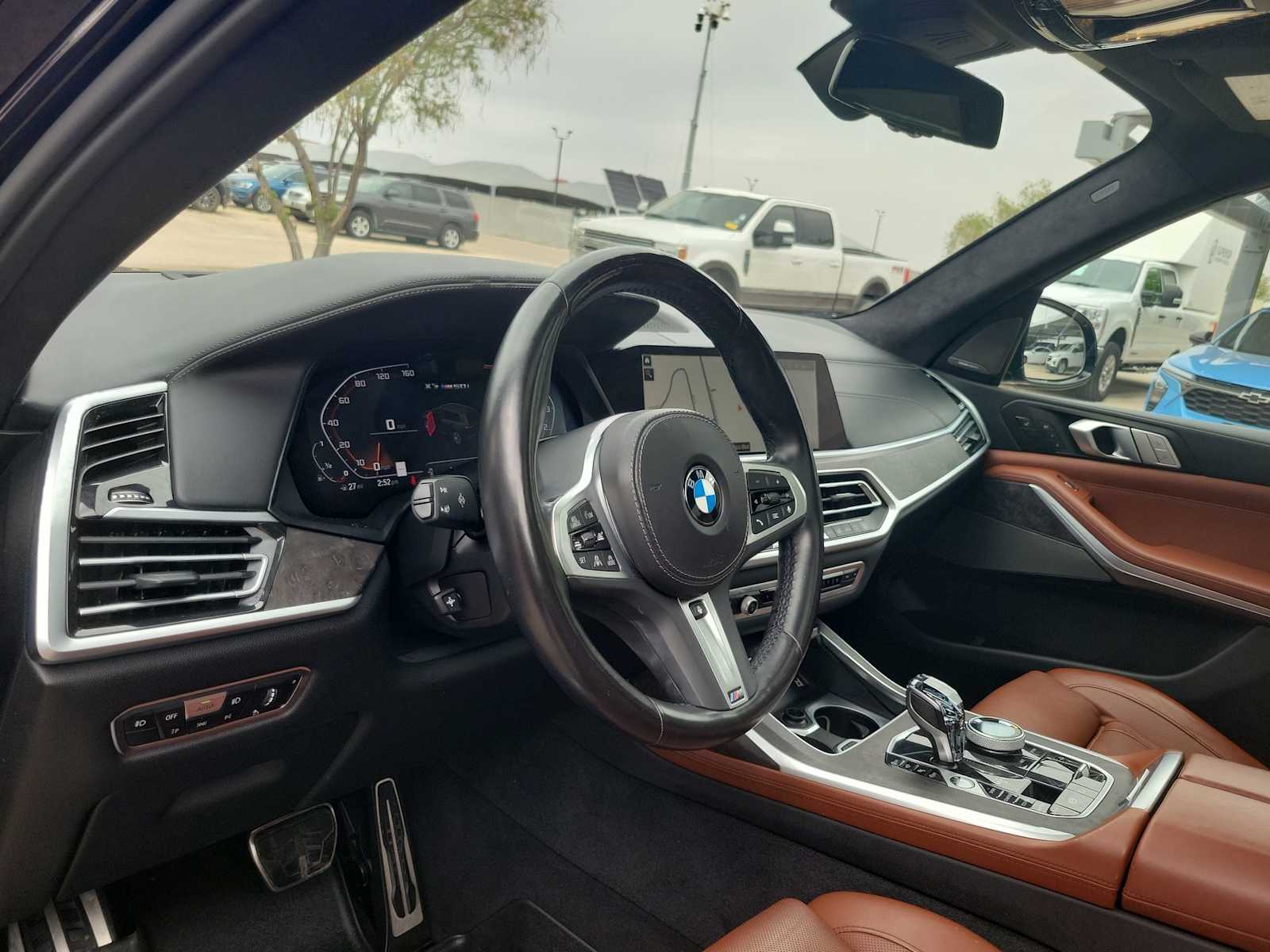 Thumbnail: 2022 BMW X7 - 10