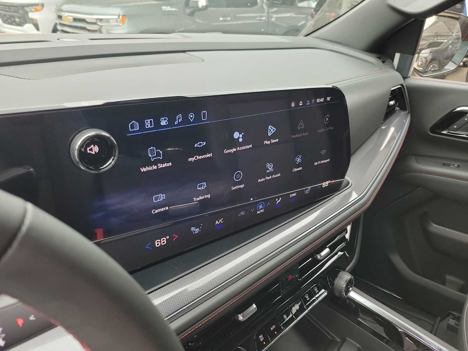 Thumbnail: 2026 Chevrolet Suburban - 20