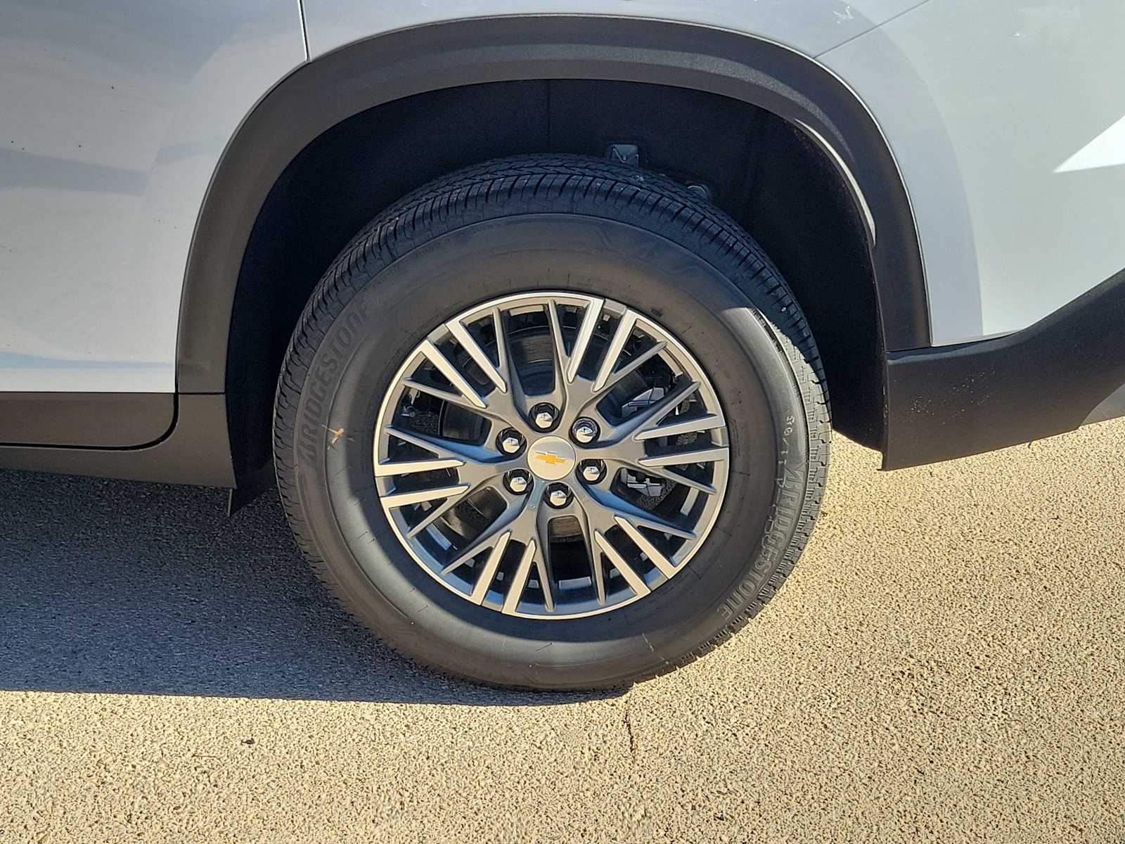 Thumbnail: 2026 Chevrolet Traverse - 8