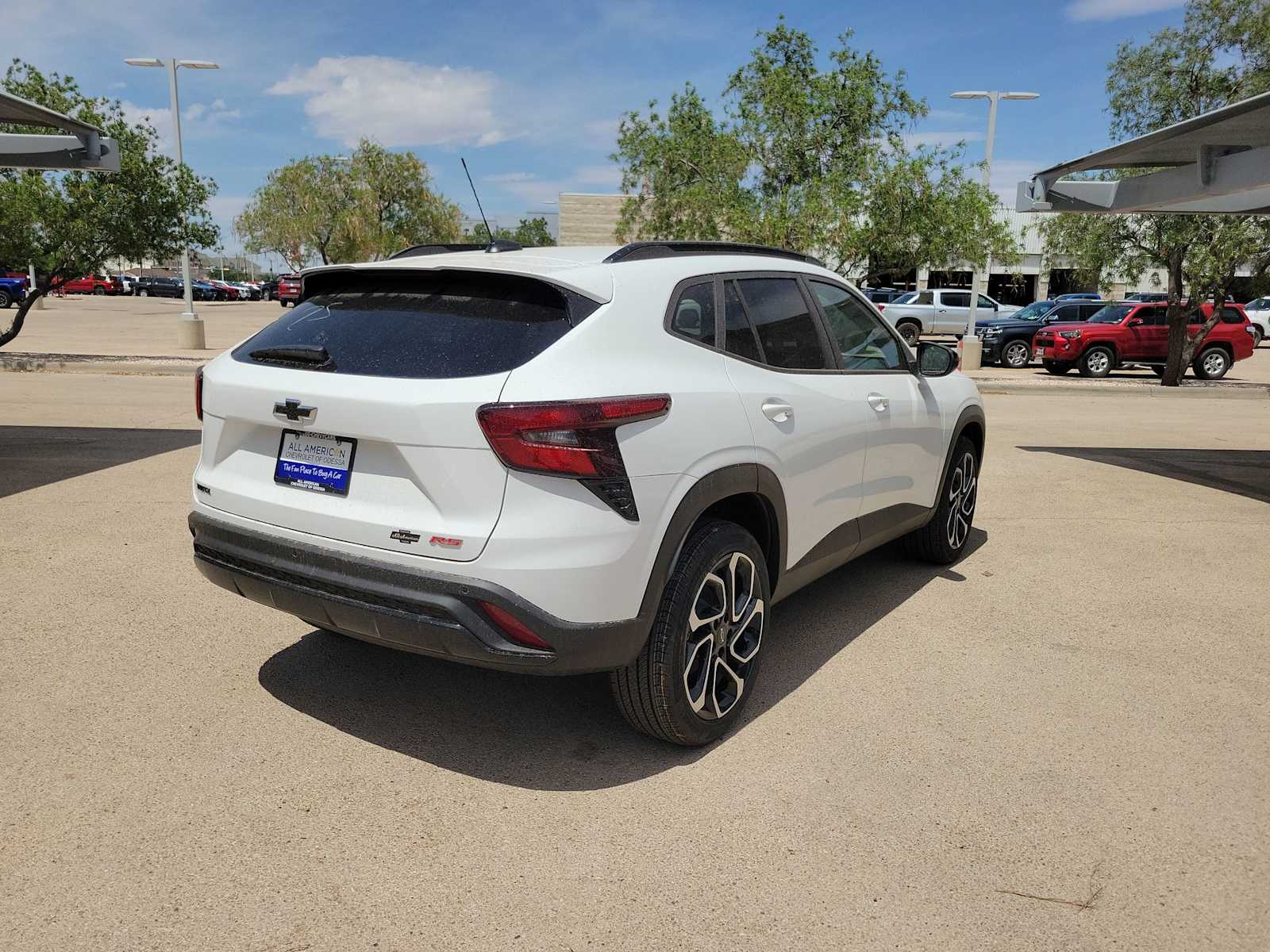 Thumbnail: 2026 Chevrolet Trax - 8