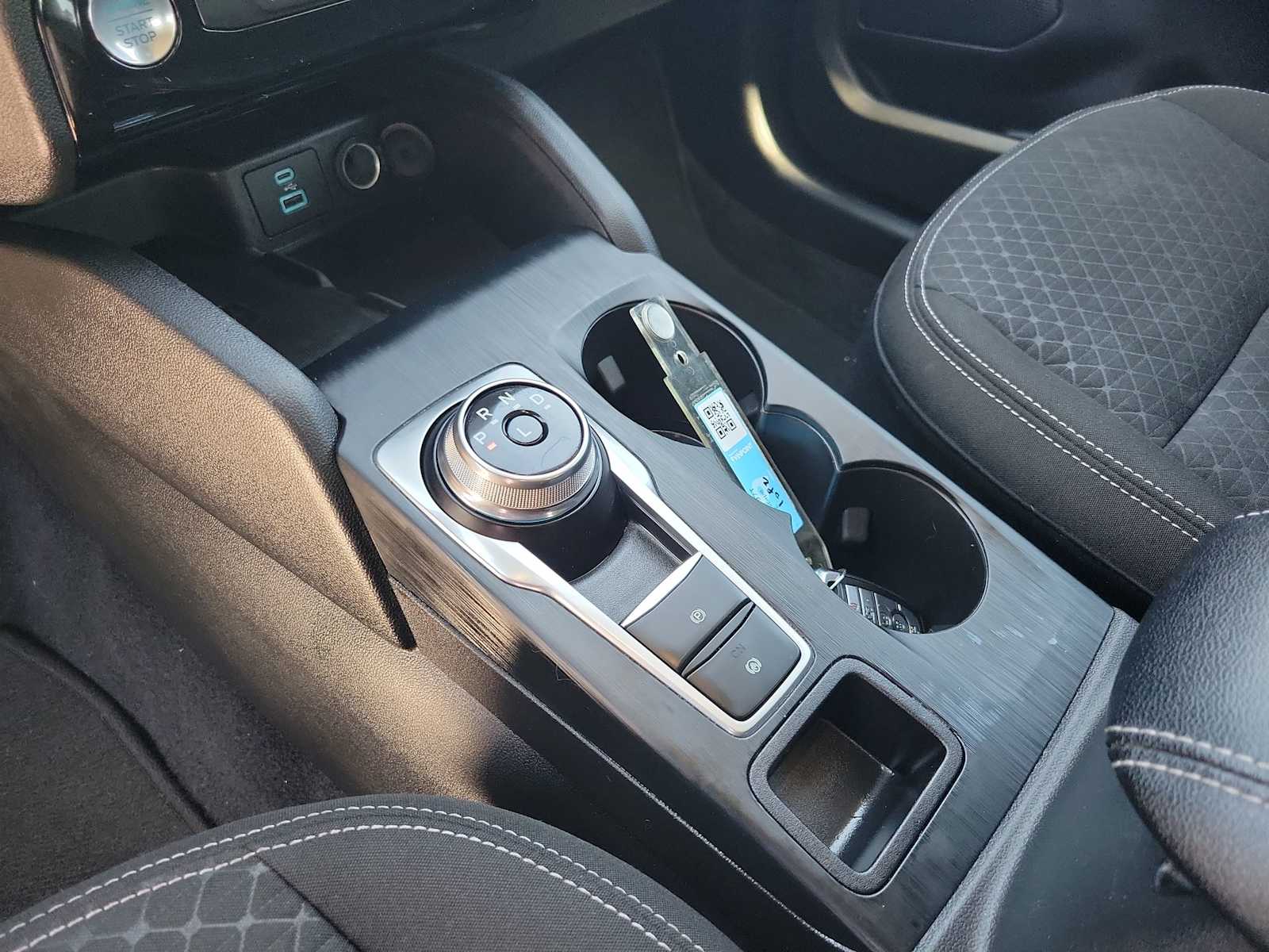 Thumbnail: 2023 Ford Escape - 17