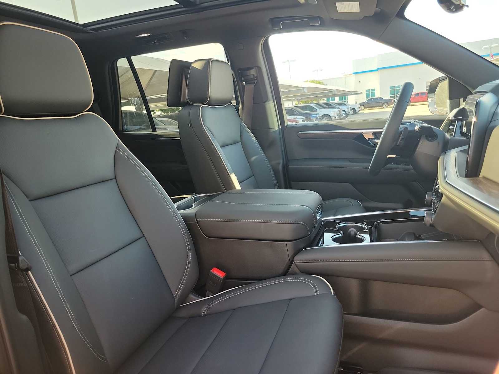 Thumbnail: 2026 Chevrolet Tahoe - 18