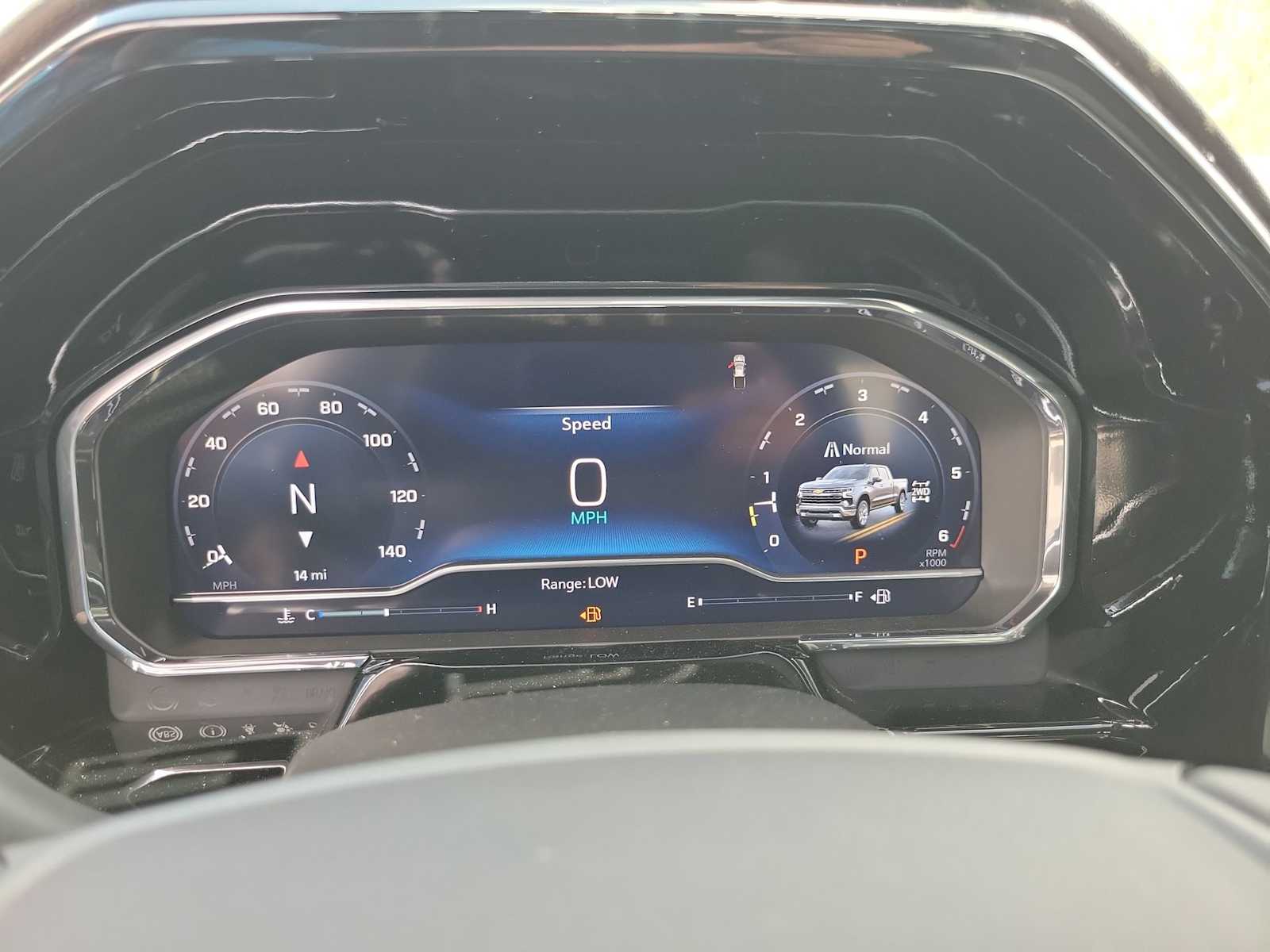 Thumbnail: 2025 Chevrolet Silverado 1500 - 18