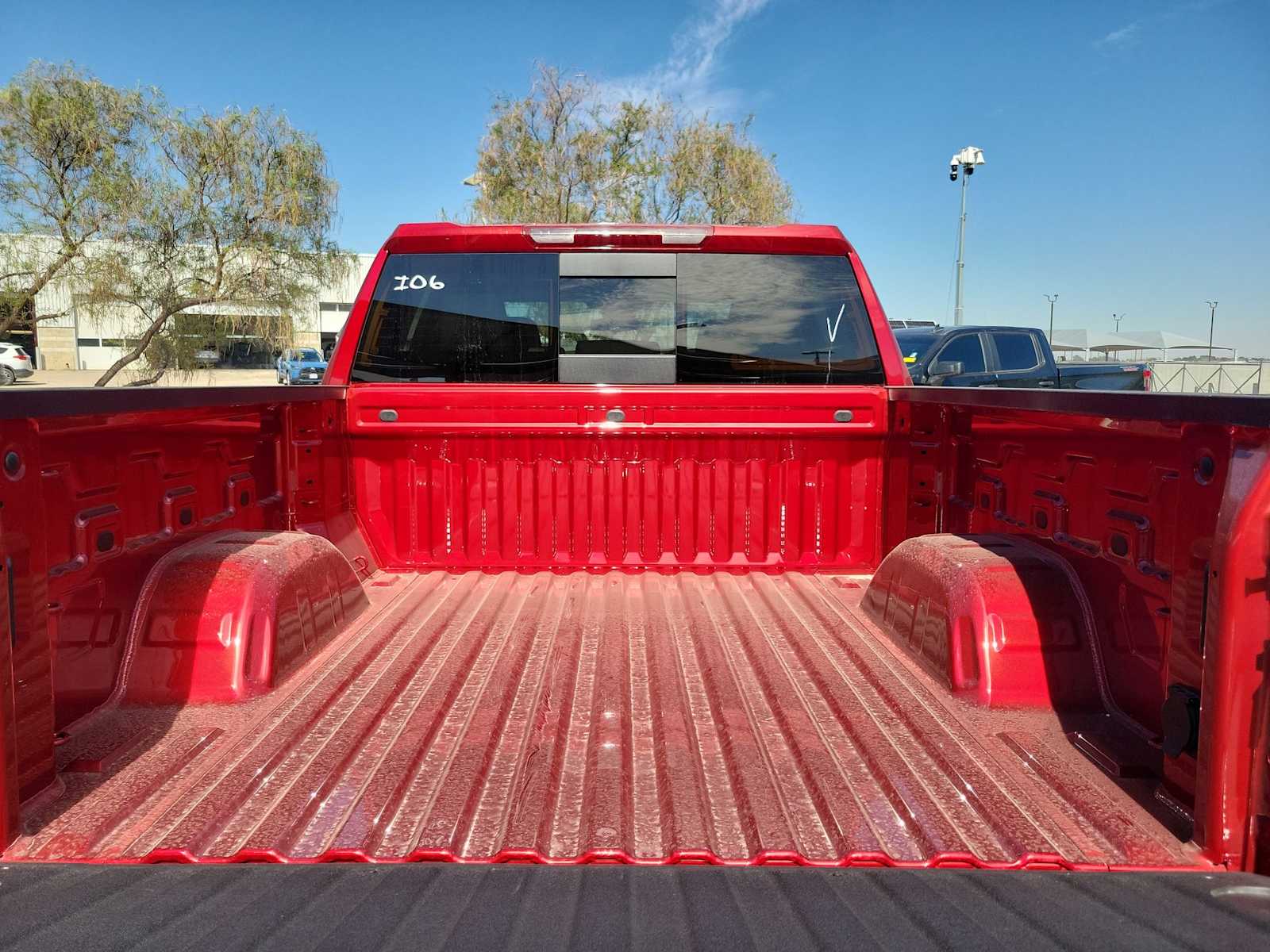 Thumbnail: 2026 Chevrolet Silverado 1500 - 19