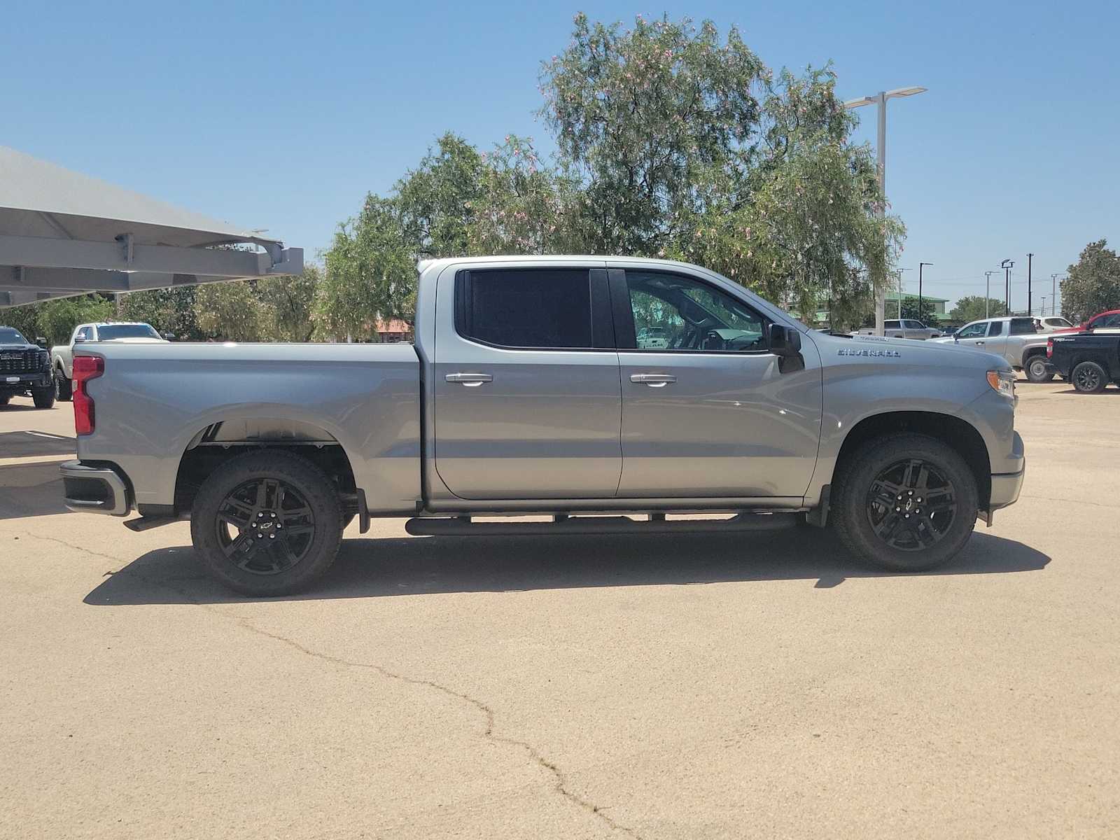 Thumbnail: 2026 Chevrolet Silverado 1500 - 9