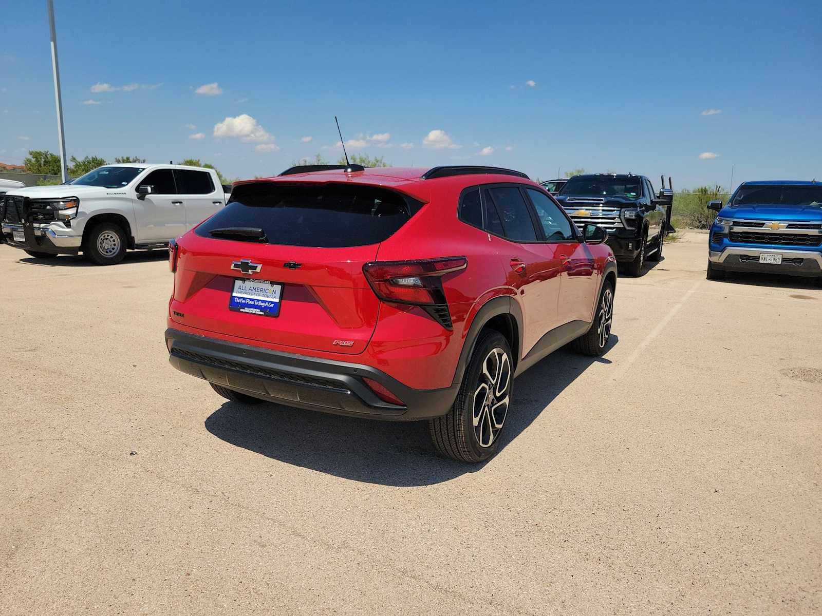 Thumbnail: 2026 Chevrolet Trax - 8