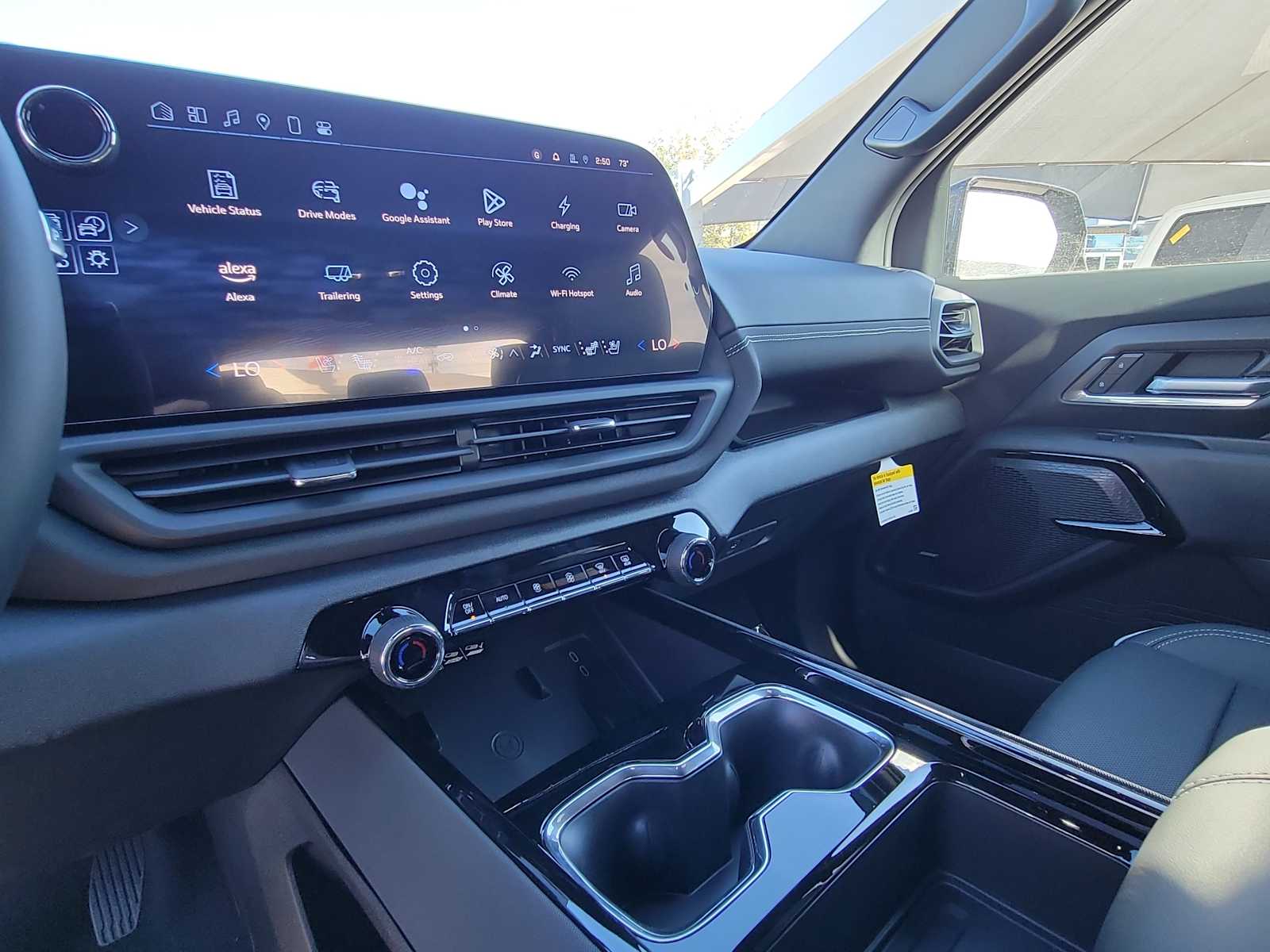 Thumbnail: 2025 Chevrolet Silverado EV - 21