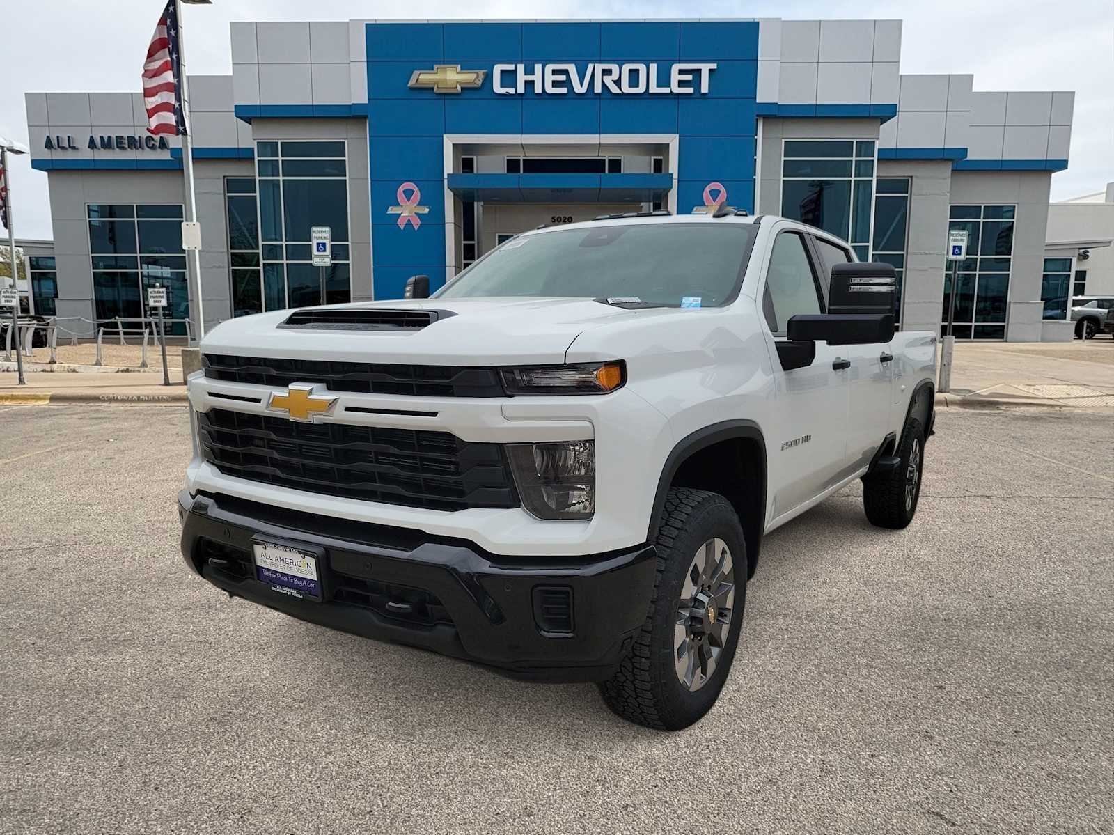 Thumbnail: 2026 Chevrolet Silverado 2500 - 1