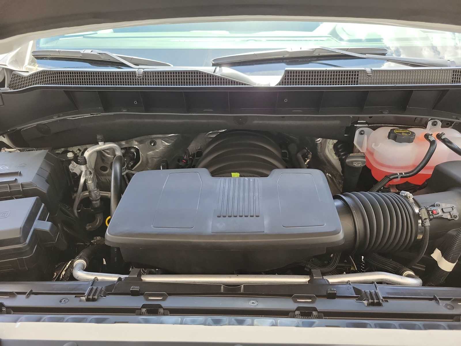 Thumbnail: 2026 Chevrolet Silverado 1500 - 9