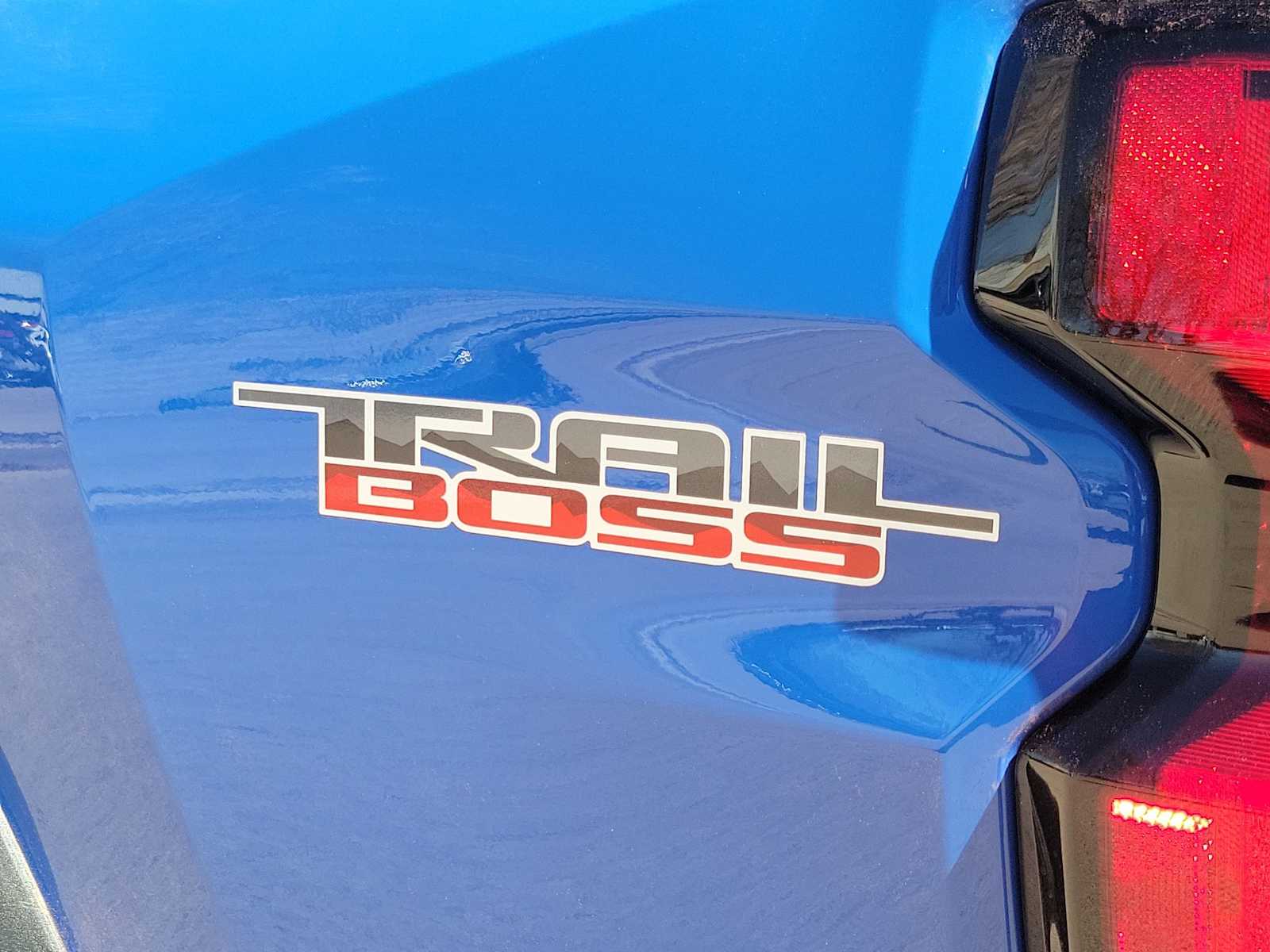 Thumbnail: 2026 Chevrolet Colorado - 11