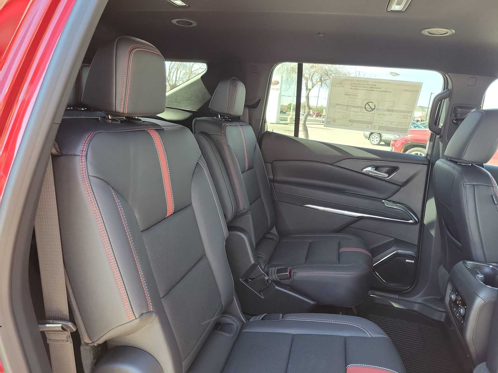 Thumbnail: 2026 Chevrolet Traverse - 9