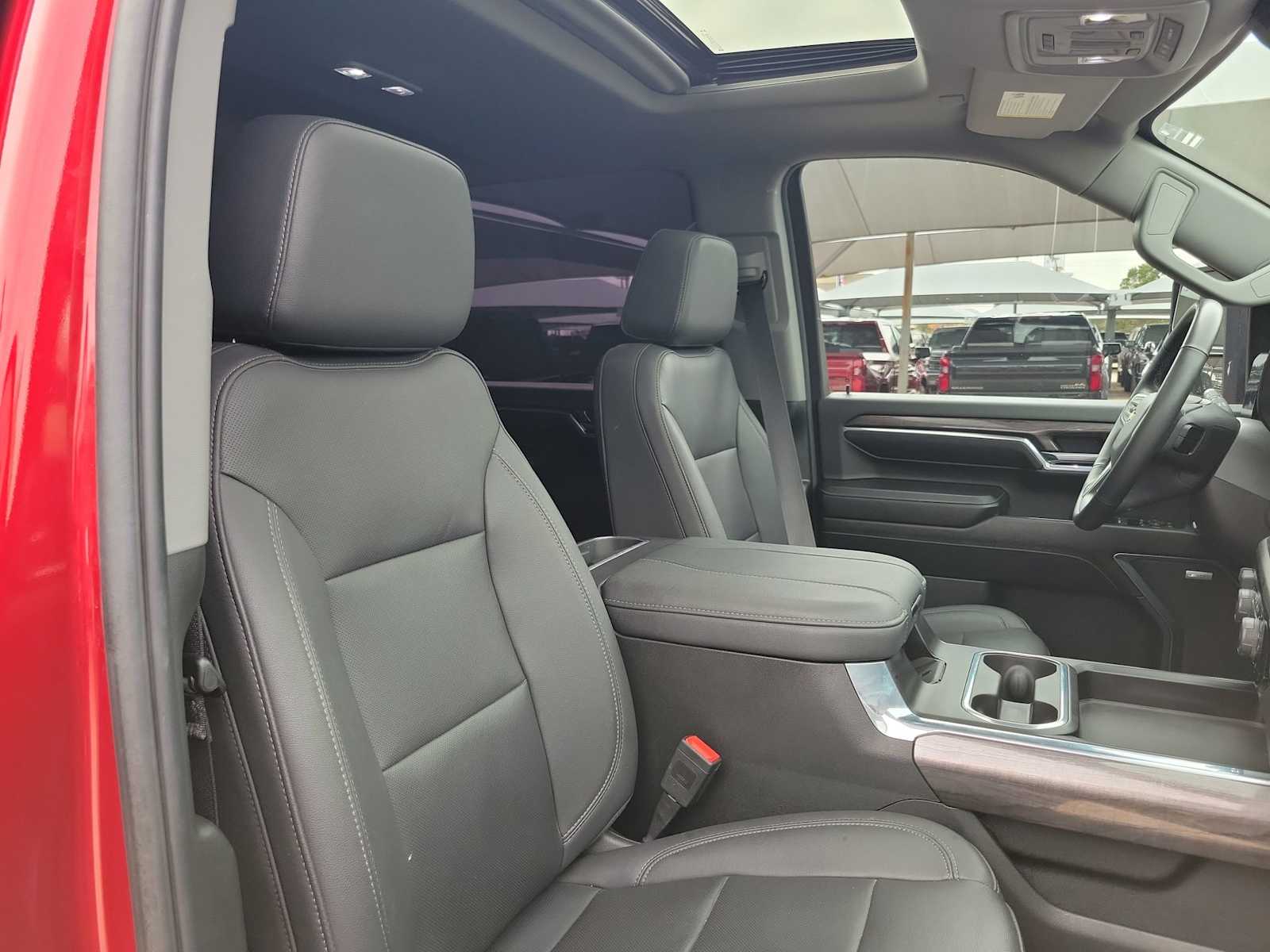 Thumbnail: 2024 Chevrolet Silverado 2500 - 14