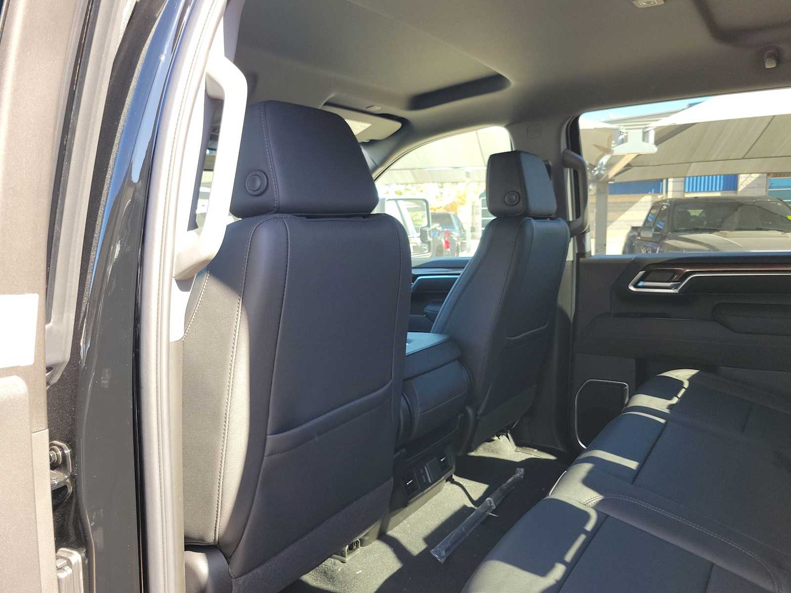 Thumbnail: 2026 Chevrolet Silverado 2500 - 12