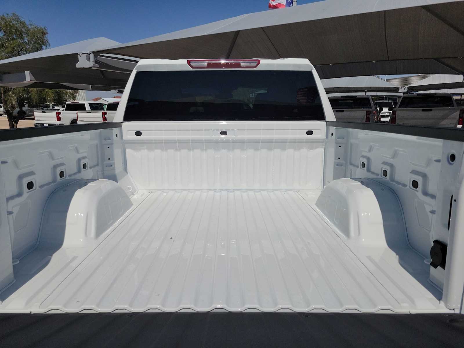 Thumbnail: 2026 Chevrolet Silverado 1500 - 19