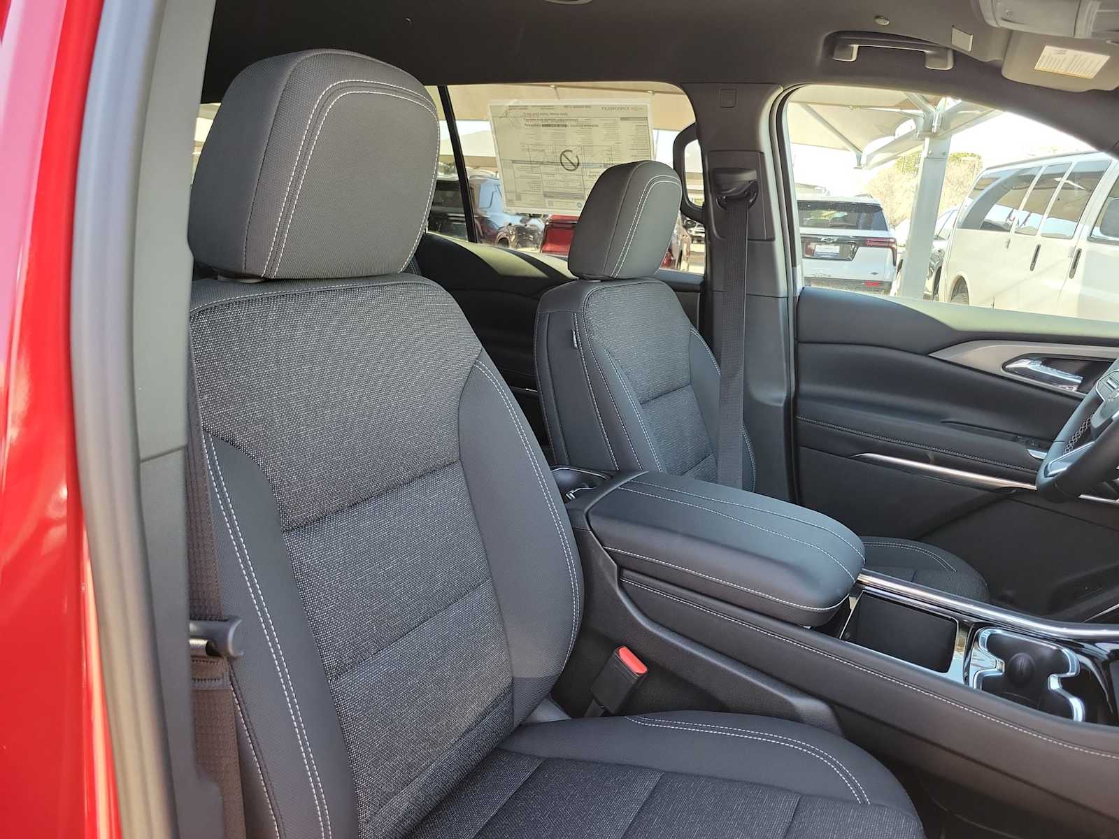 Thumbnail: 2026 Chevrolet Traverse - 14