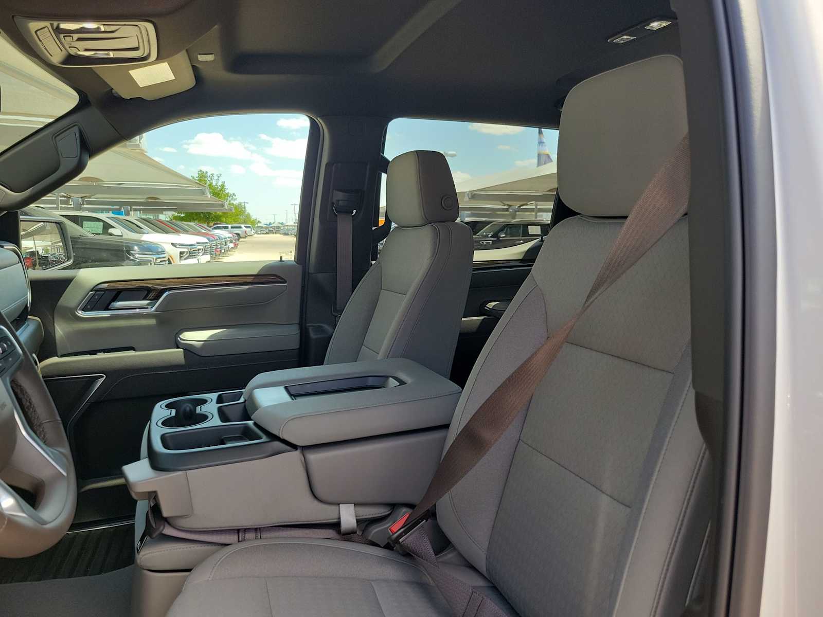 Thumbnail: 2026 Chevrolet Silverado 1500 - 11