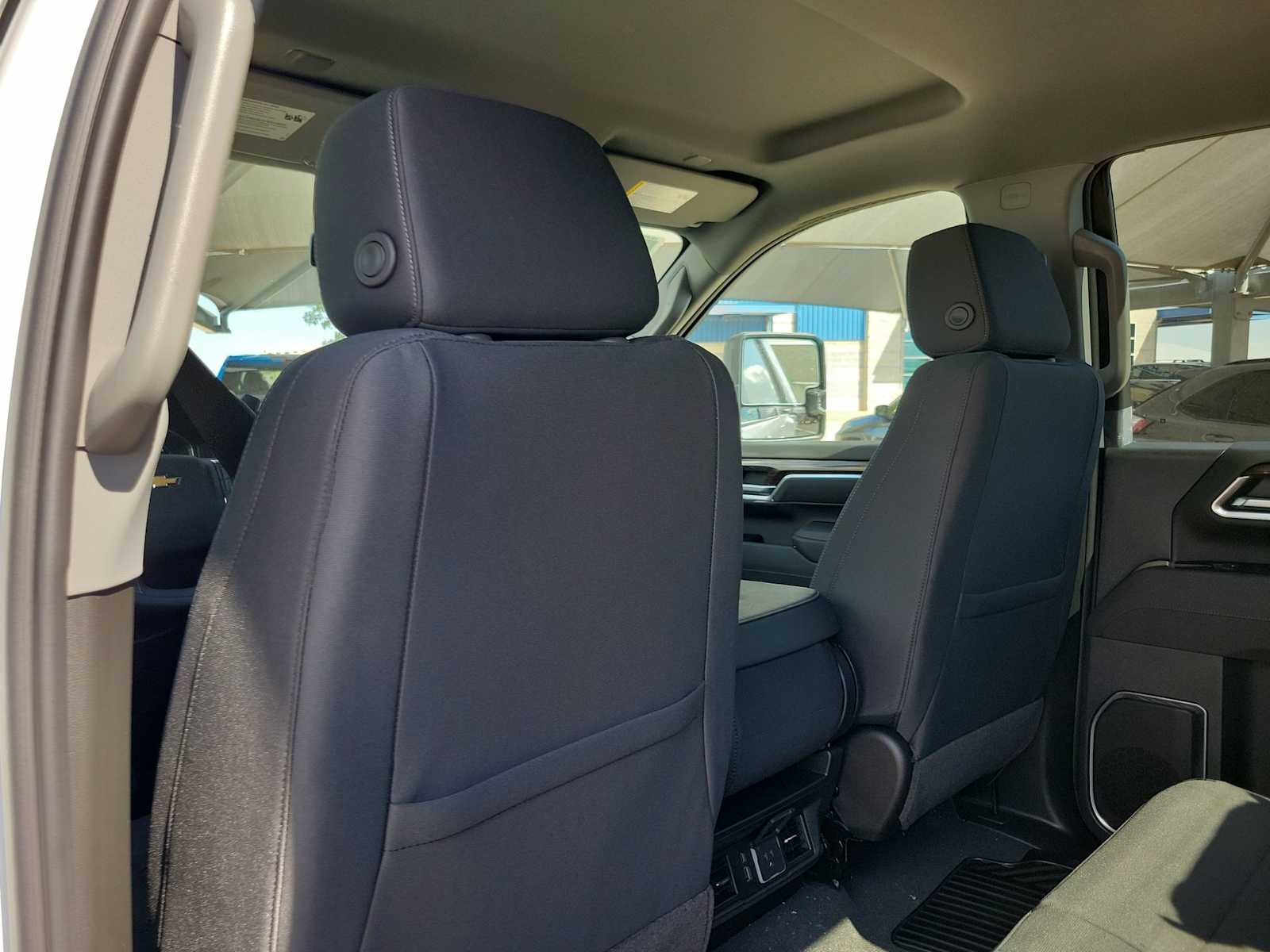 Thumbnail: 2026 Chevrolet Silverado 3500 - 12