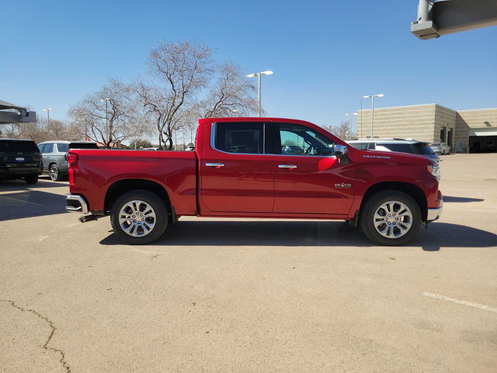 Thumbnail: 2026 Chevrolet Silverado 1500 - 9