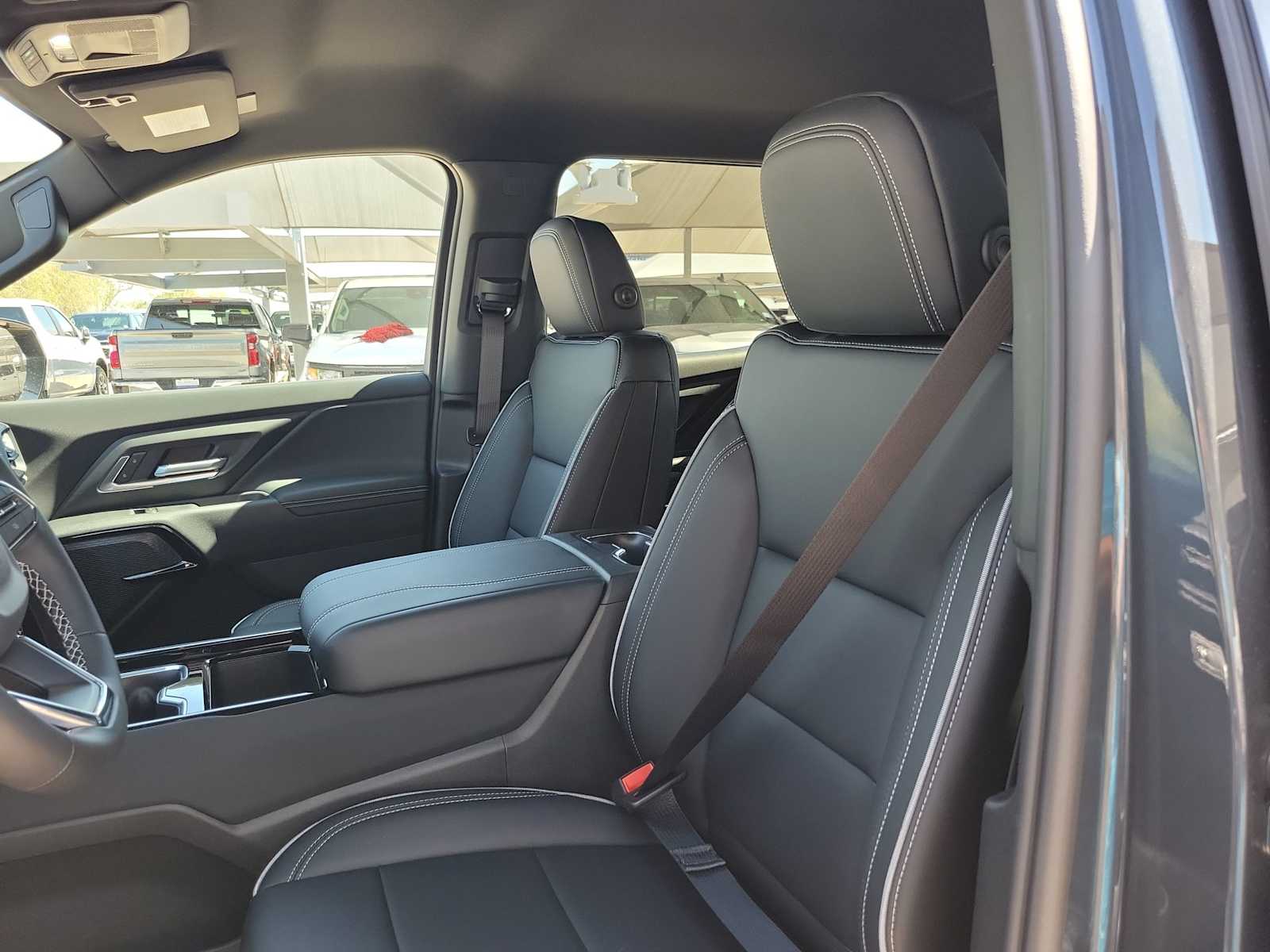 Thumbnail: 2026 Chevrolet Silverado EV - 11