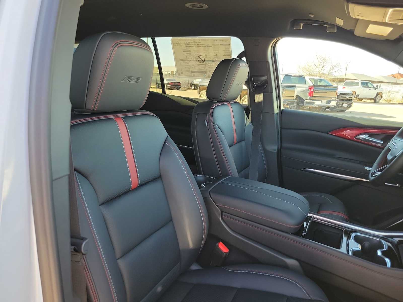 Thumbnail: 2026 Chevrolet Traverse - 10