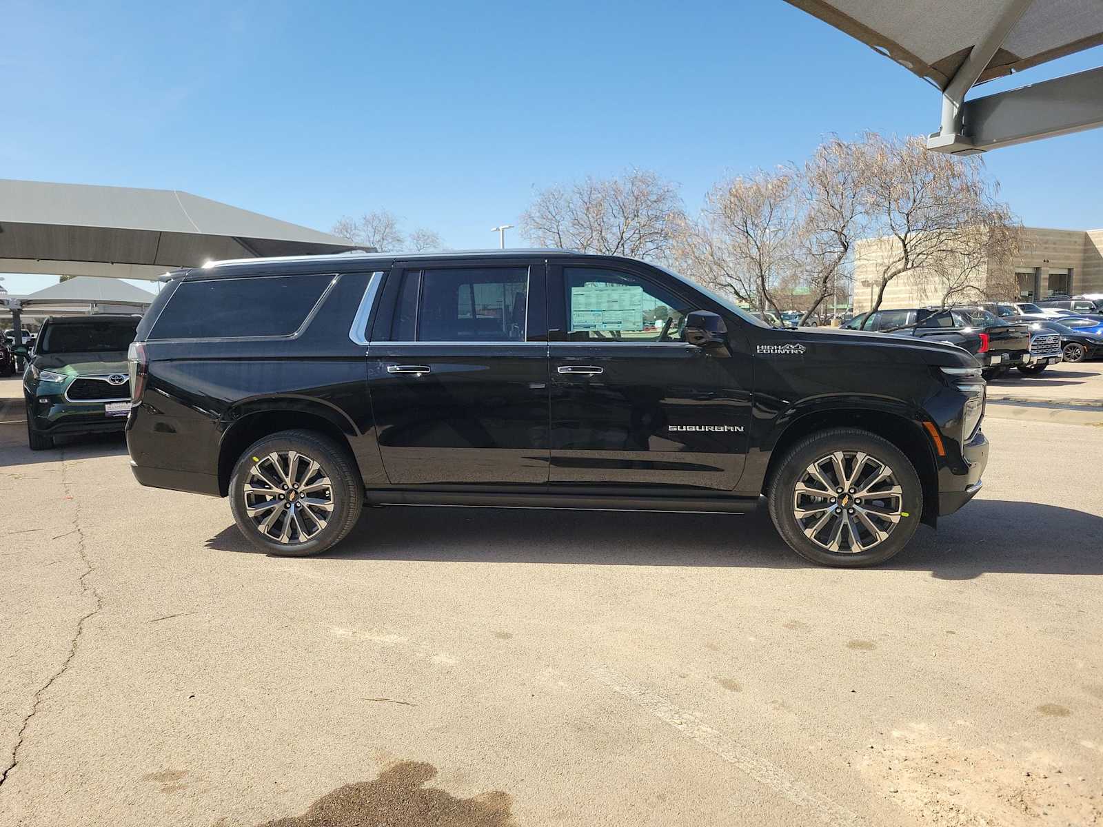 Thumbnail: 2026 Chevrolet Suburban - 9
