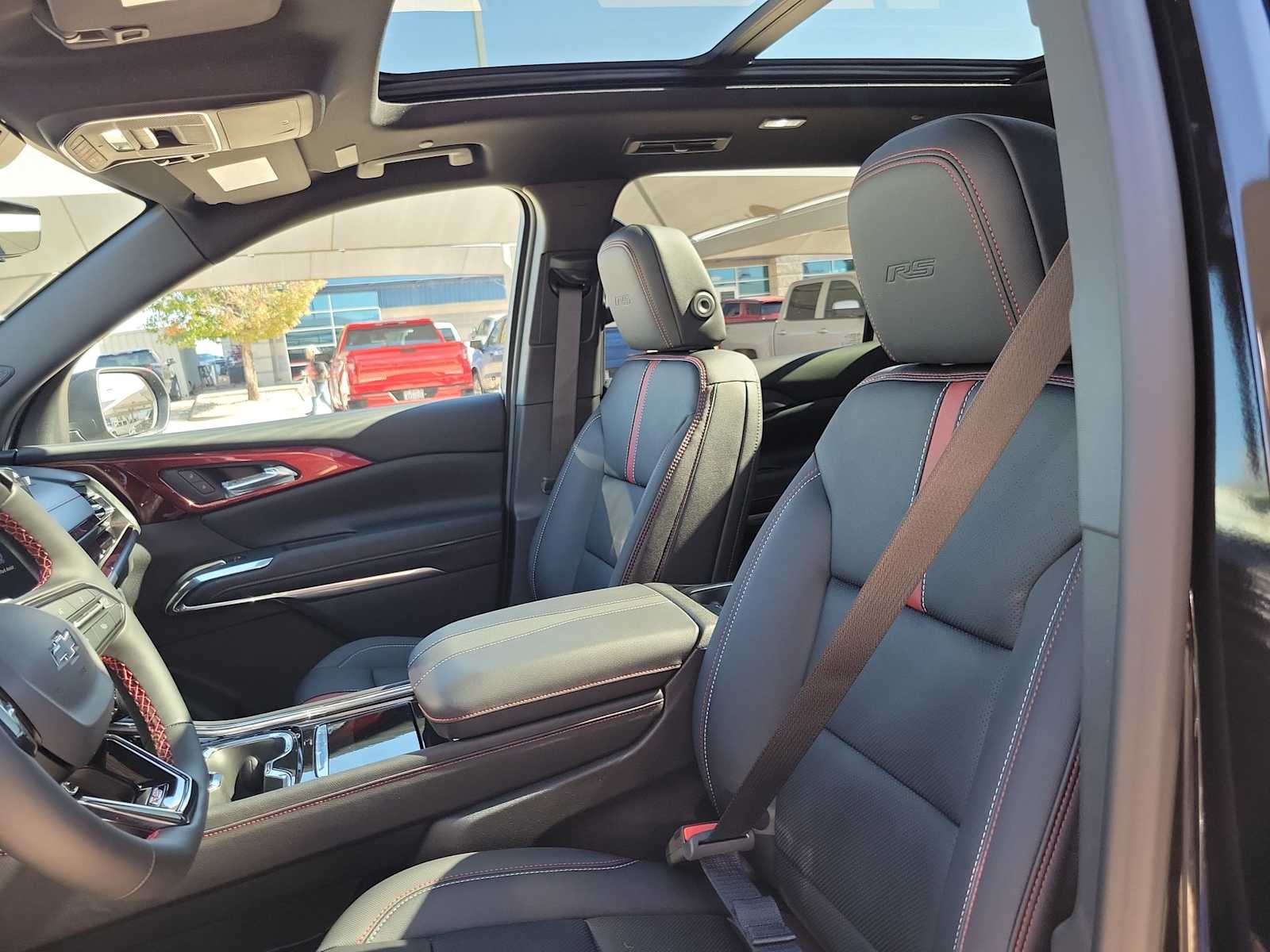 Thumbnail: 2026 Chevrolet Traverse - 11