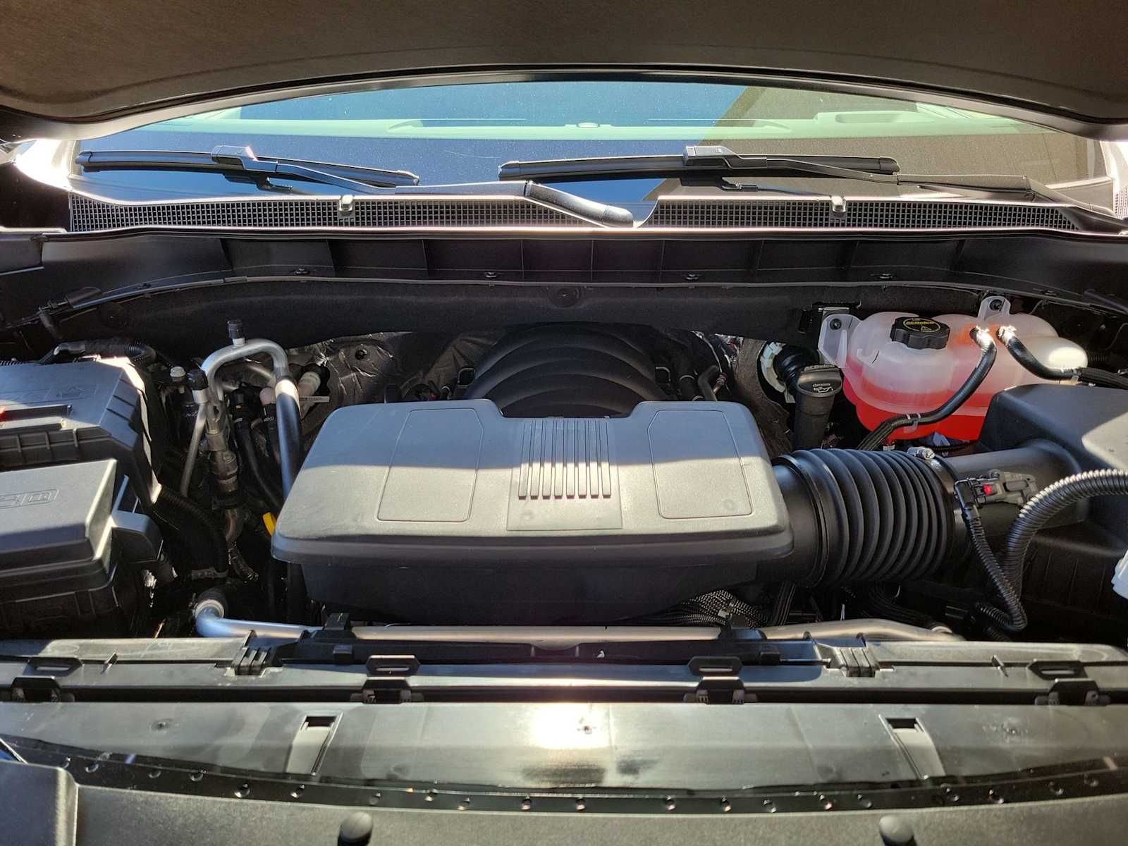 Thumbnail: 2026 Chevrolet Suburban - 9