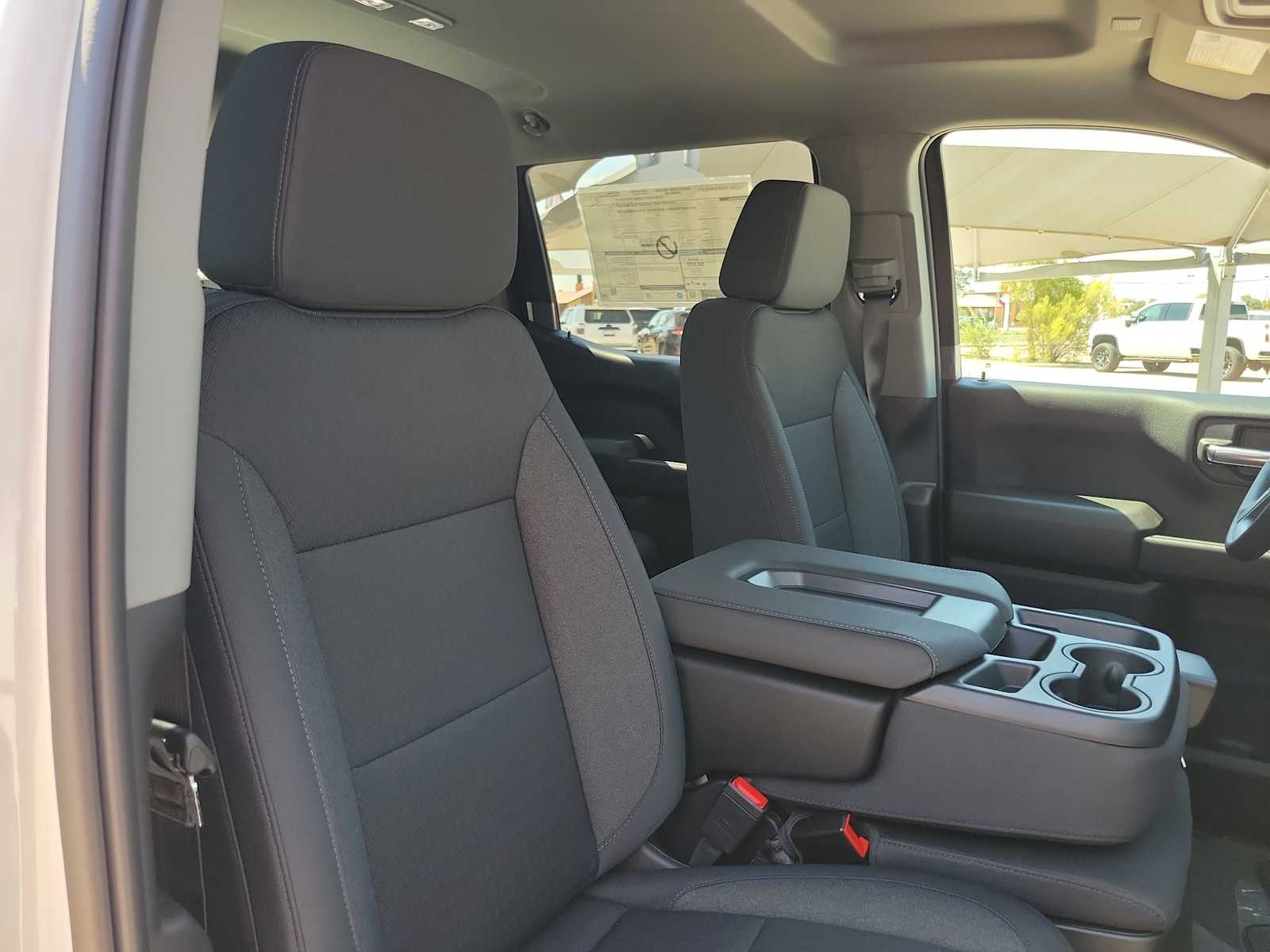 Thumbnail: 2026 Chevrolet Silverado 1500 - 14