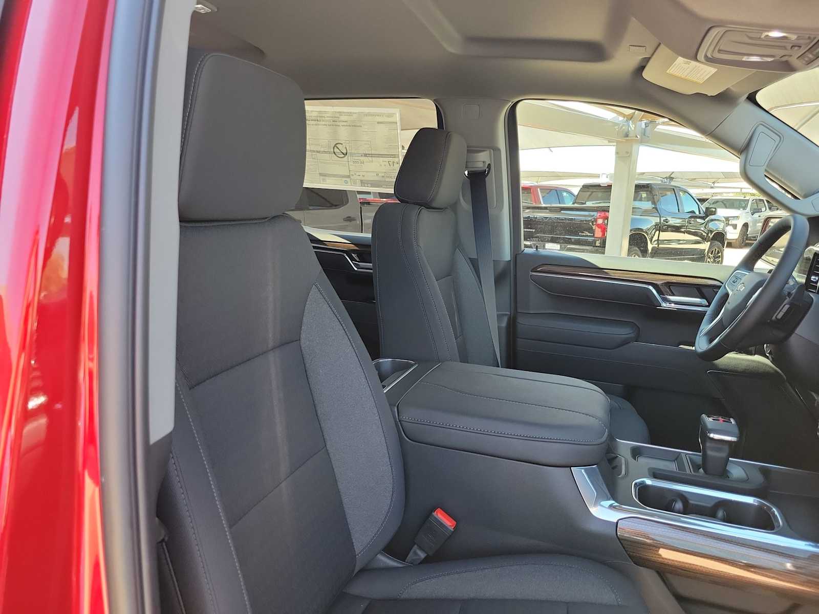 Thumbnail: 2026 Chevrolet Silverado 1500 - 14