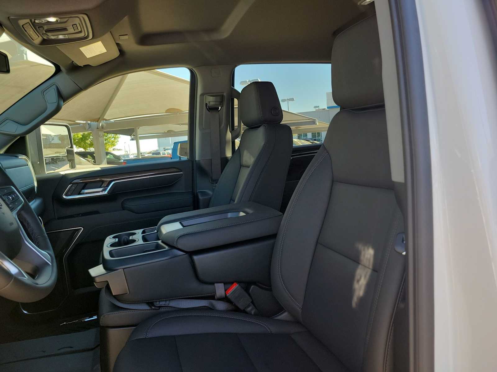 Thumbnail: 2026 Chevrolet Silverado 2500 - 11