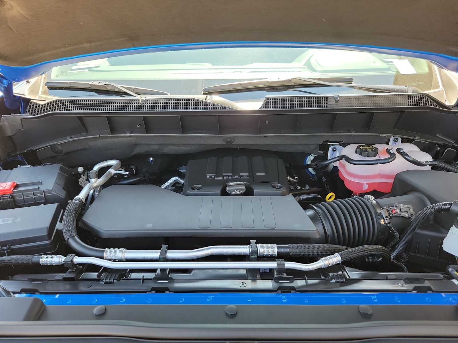 Thumbnail: 2026 Chevrolet Silverado 1500 - 9