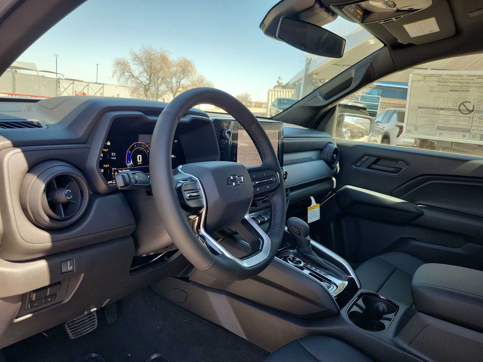 Thumbnail: 2026 Chevrolet Colorado - 10