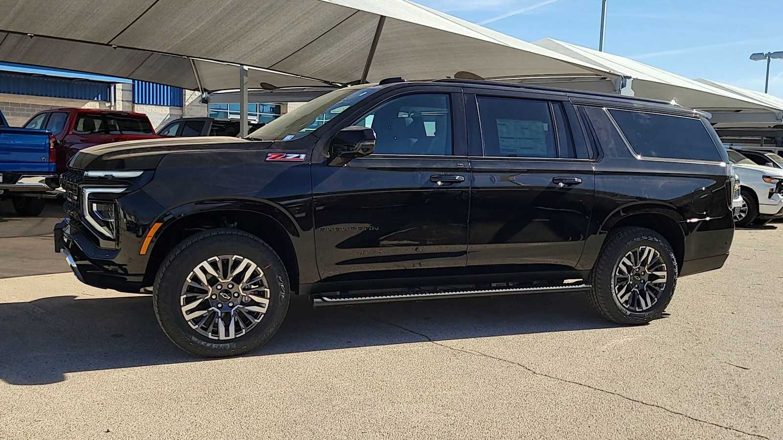 Thumbnail: 2026 Chevrolet Suburban - 6