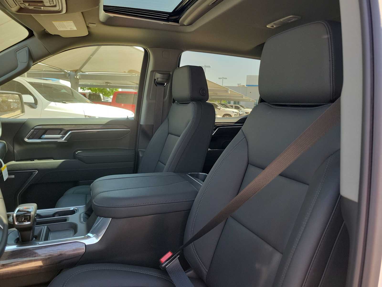 Thumbnail: 2026 Chevrolet Silverado 1500 - 16