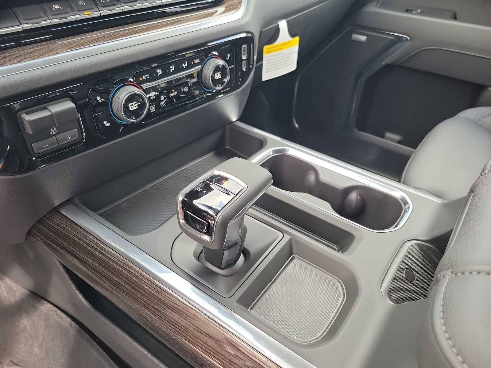 Thumbnail: 2026 Chevrolet Silverado 1500 - 17