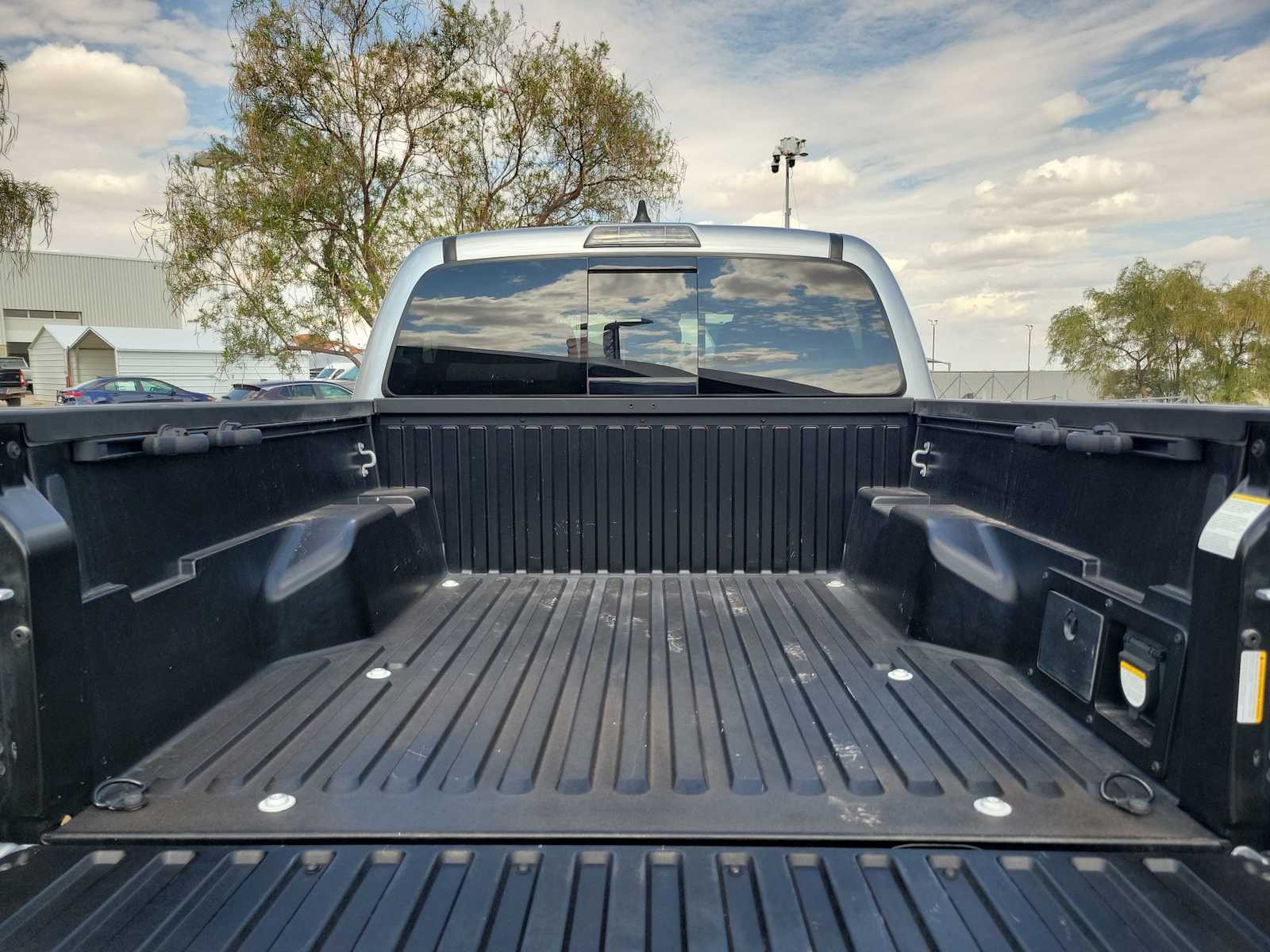 Thumbnail: 2022 Toyota Tacoma - 19