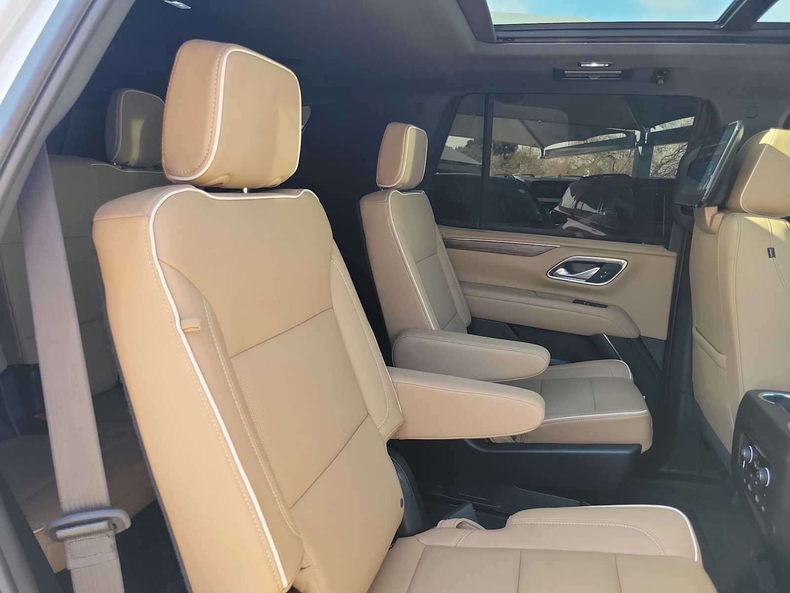 Thumbnail: 2024 Chevrolet Tahoe - 13