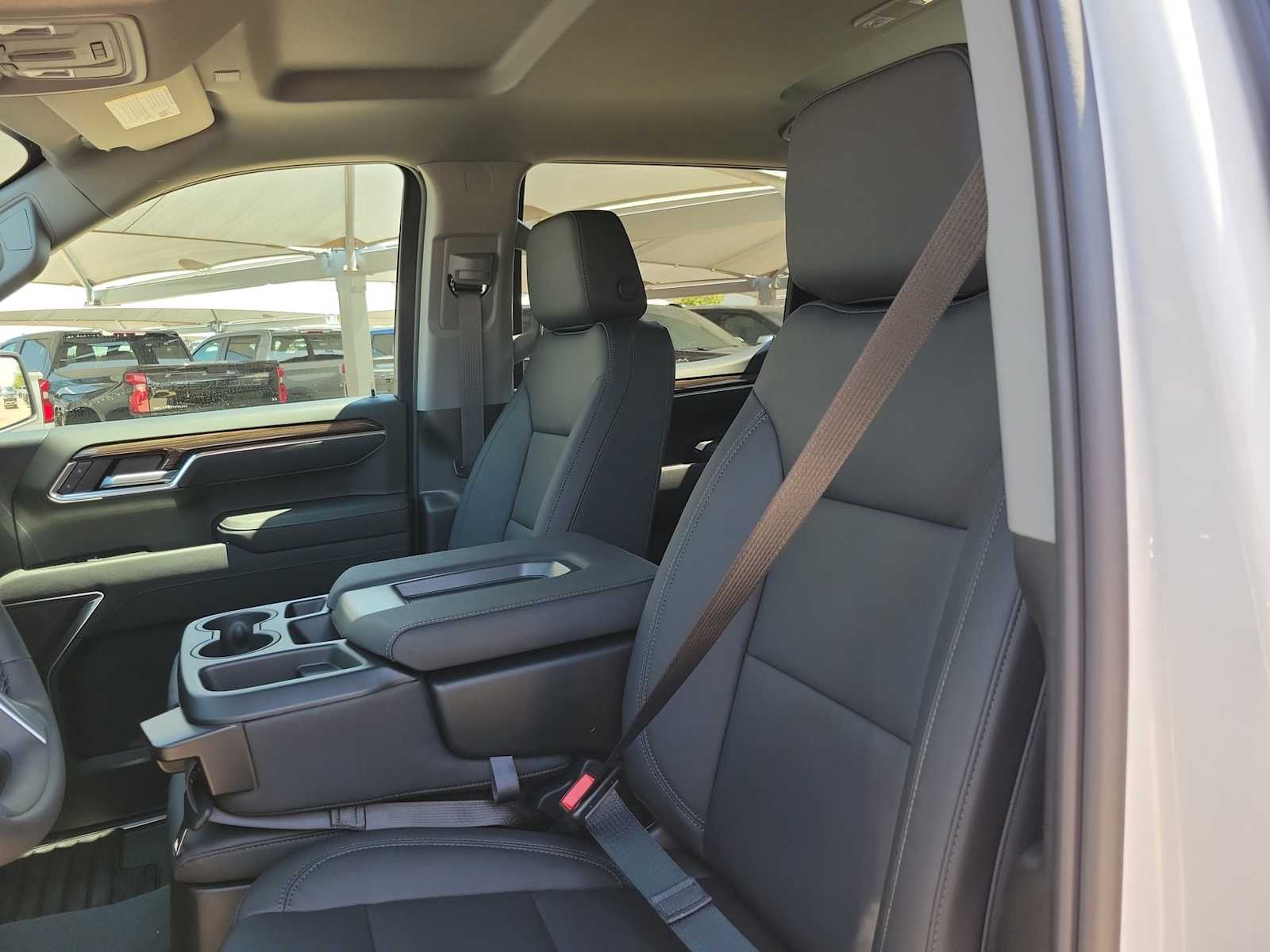 Thumbnail: 2026 Chevrolet Silverado 1500 - 11