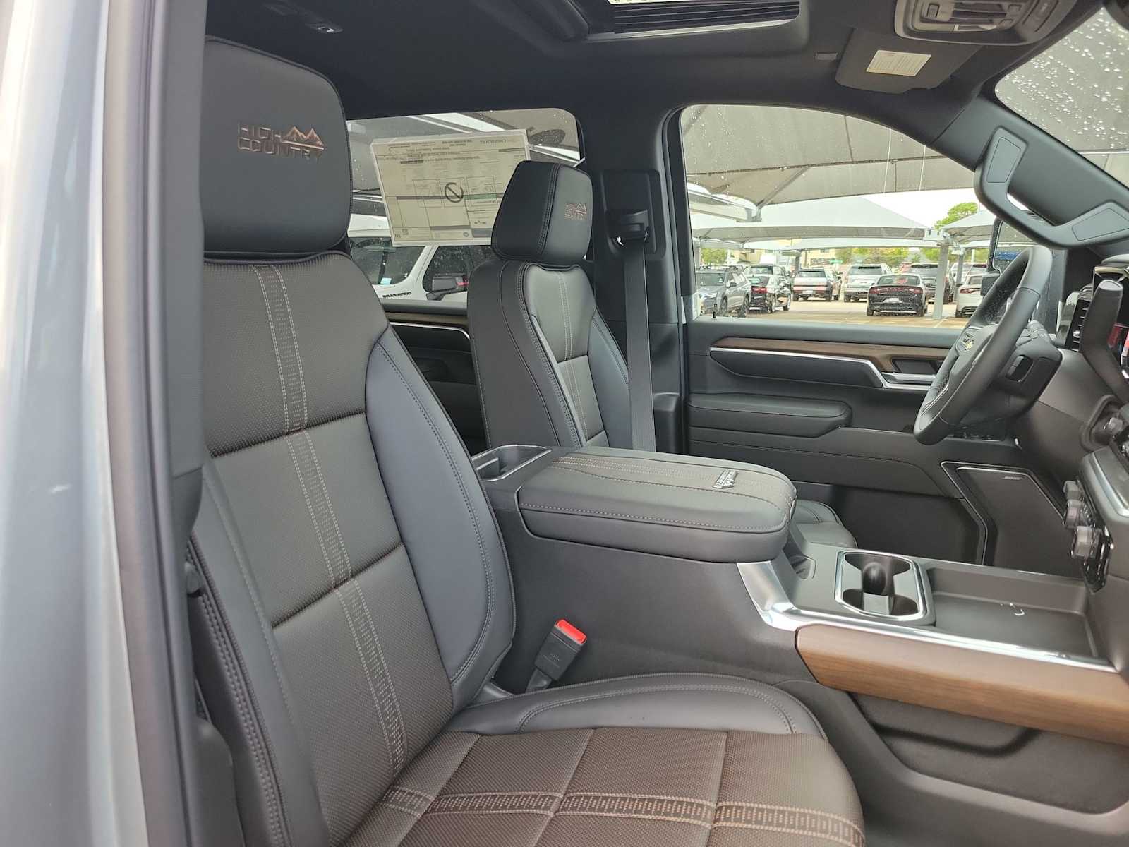 Thumbnail: 2026 Chevrolet Silverado 3500 - 14