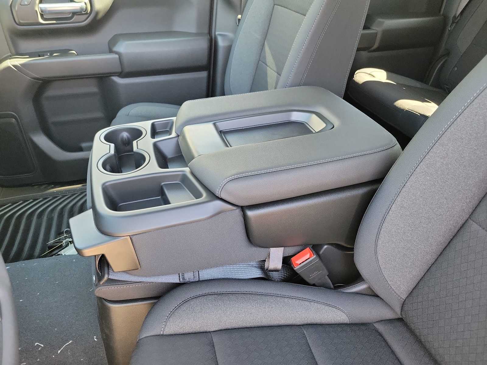 Thumbnail: 2026 Chevrolet Silverado 1500 - 16