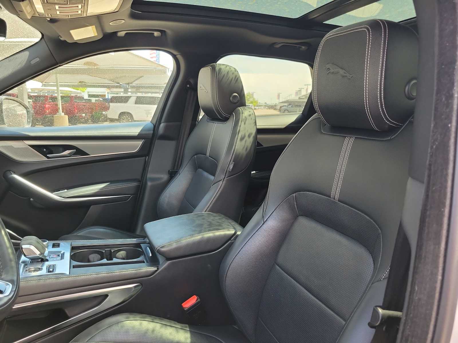 Thumbnail: 2024 Jaguar F-Pace - 15