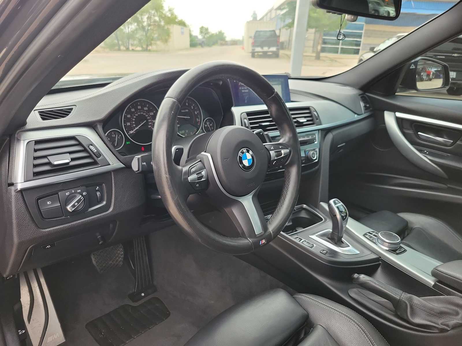 2018 BMW 3 Series 330i 2