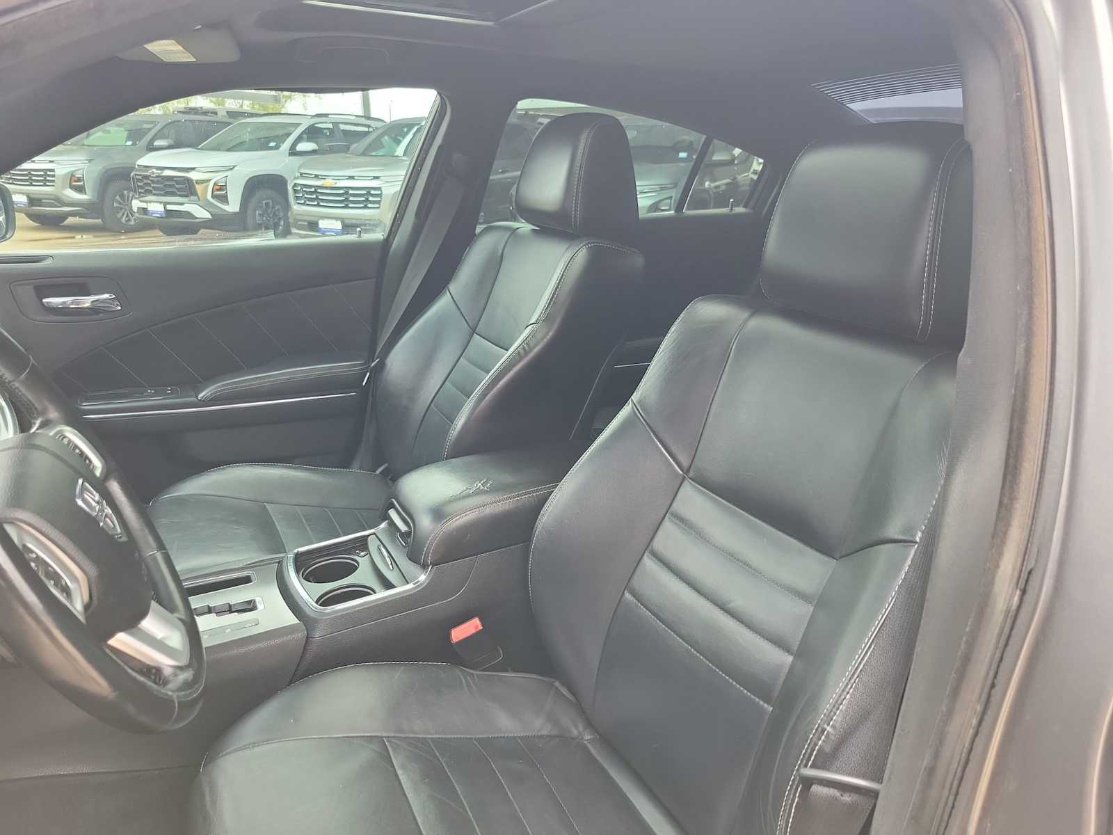 Thumbnail: 2012 Dodge Charger - 11
