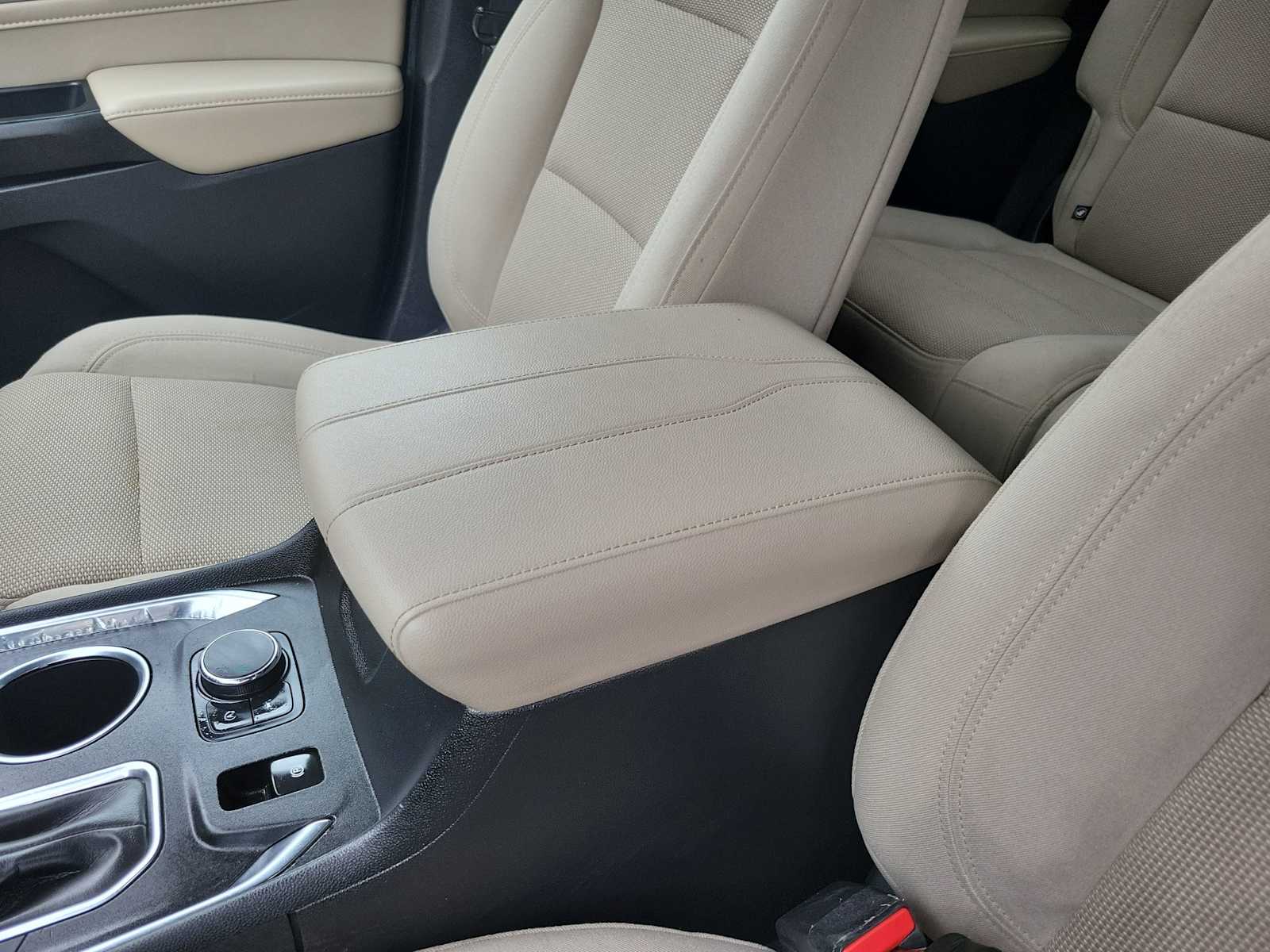 Thumbnail: 2022 Chevrolet Traverse - 20