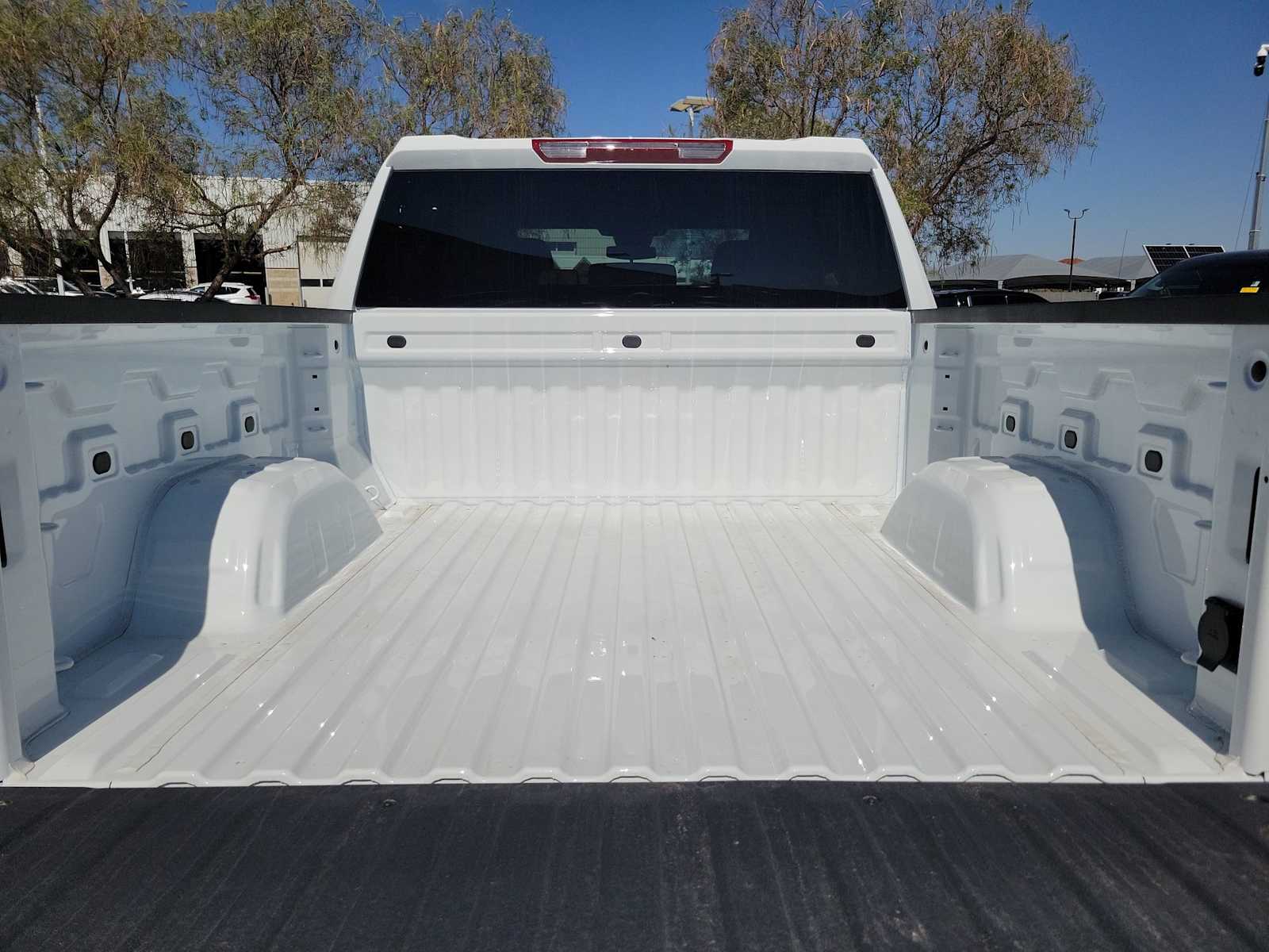 Thumbnail: 2026 Chevrolet Silverado 1500 - 19