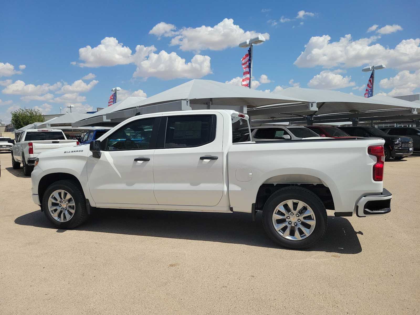 Thumbnail: 2026 Chevrolet Silverado 1500 - 3