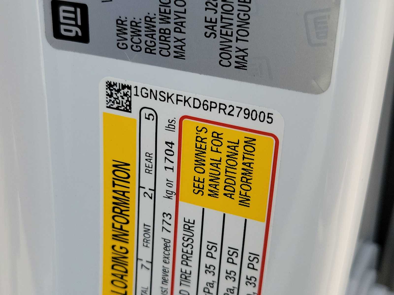 Thumbnail: 2023 Chevrolet Suburban - 21