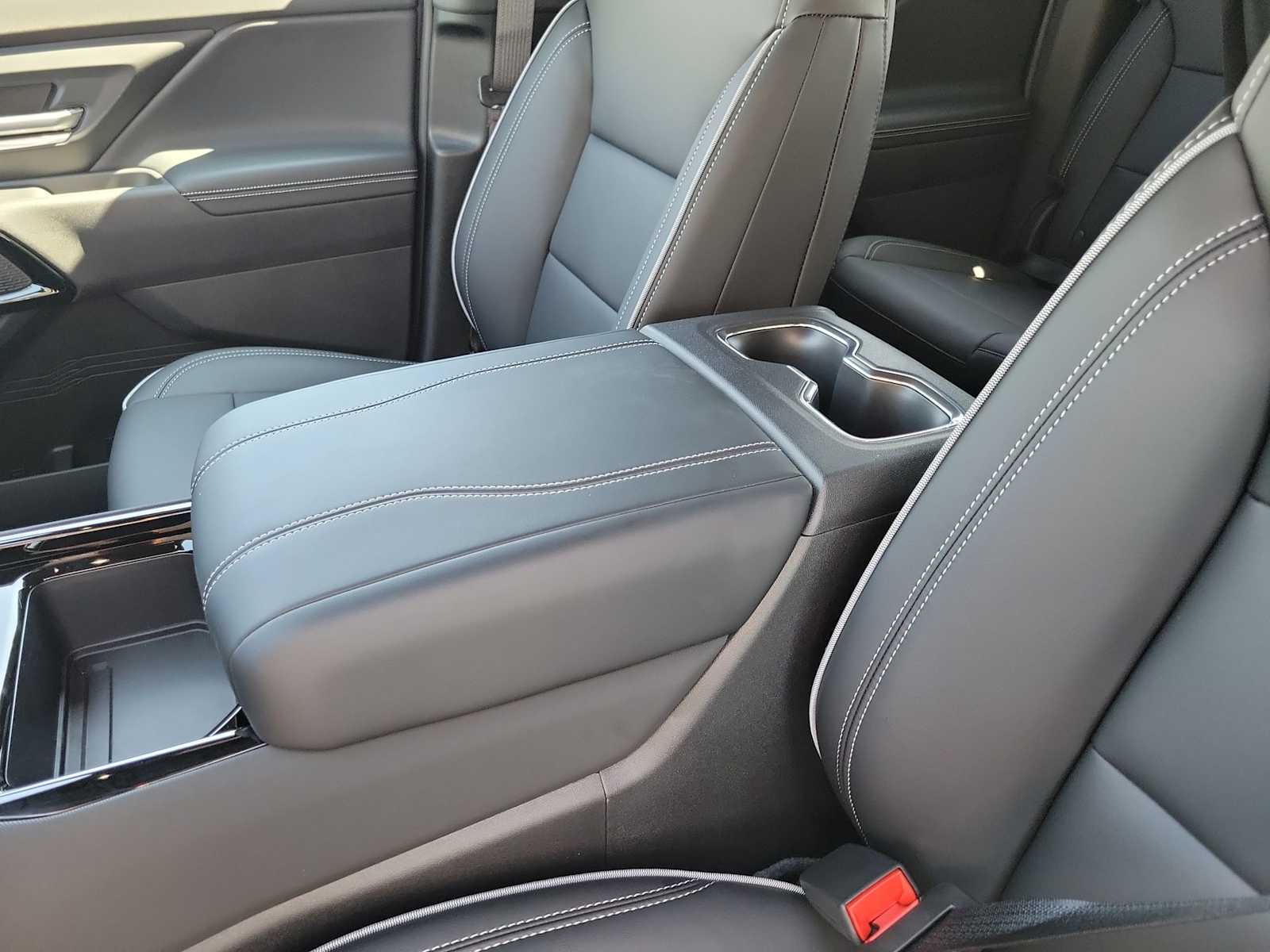 Thumbnail: 2026 Chevrolet Silverado EV - 16