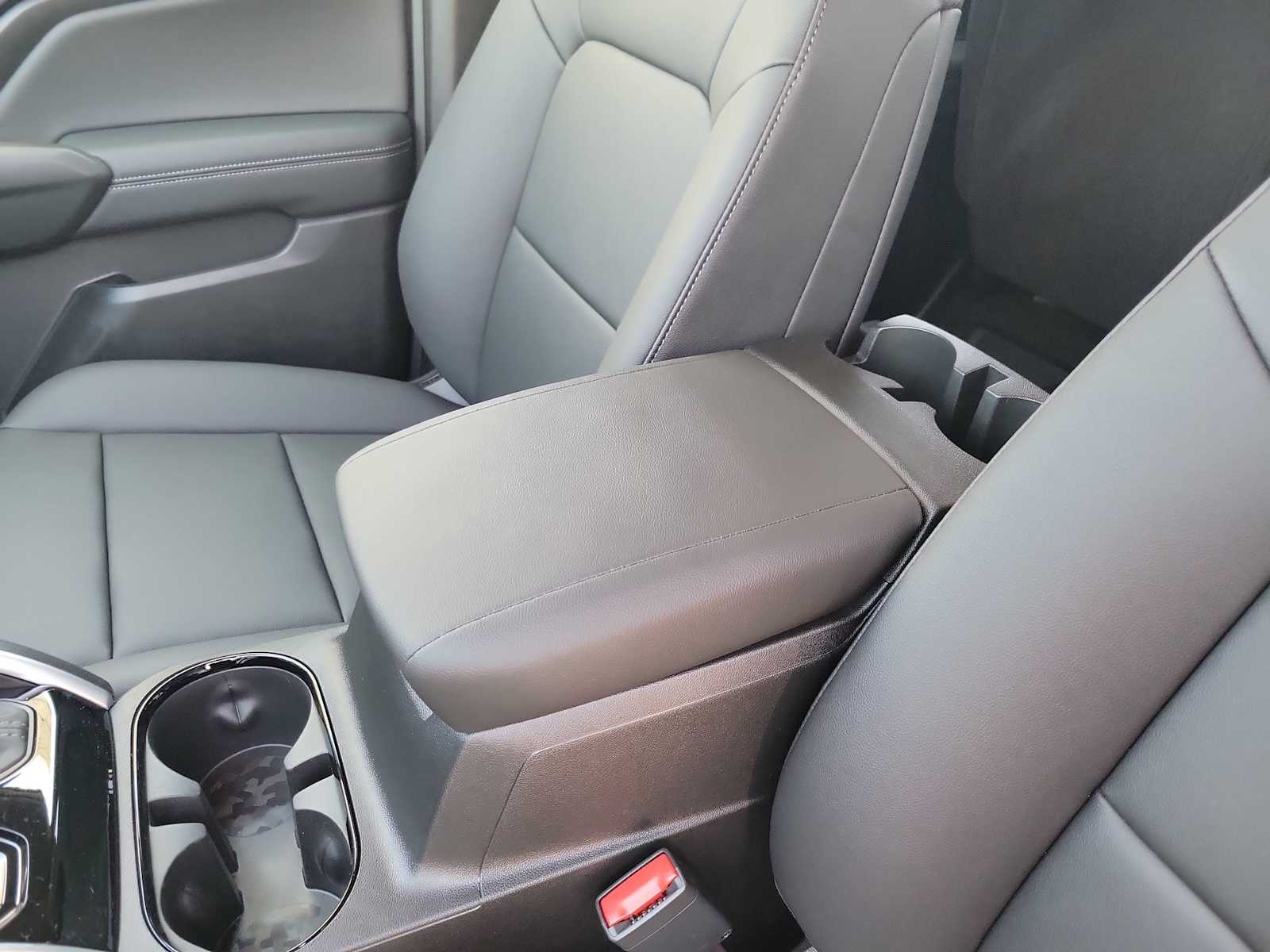 Thumbnail: 2026 Chevrolet Colorado - 16