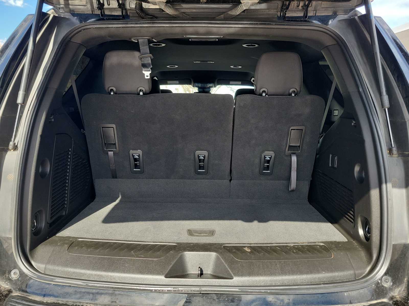 Thumbnail: 2023 Chevrolet Tahoe - 15